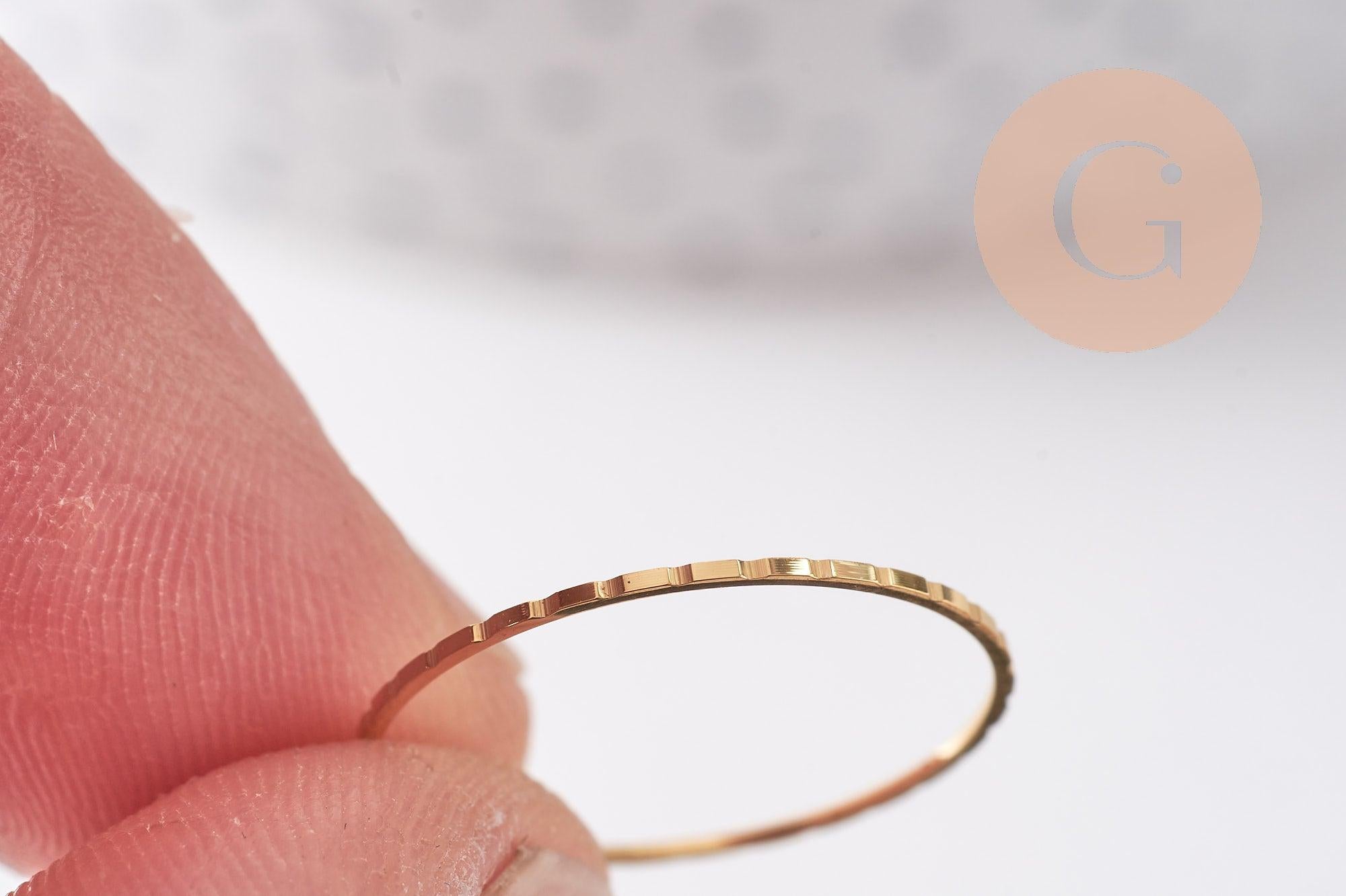 Gingerlily Accessoires G10499 bague fine dorée 1mm taille 7