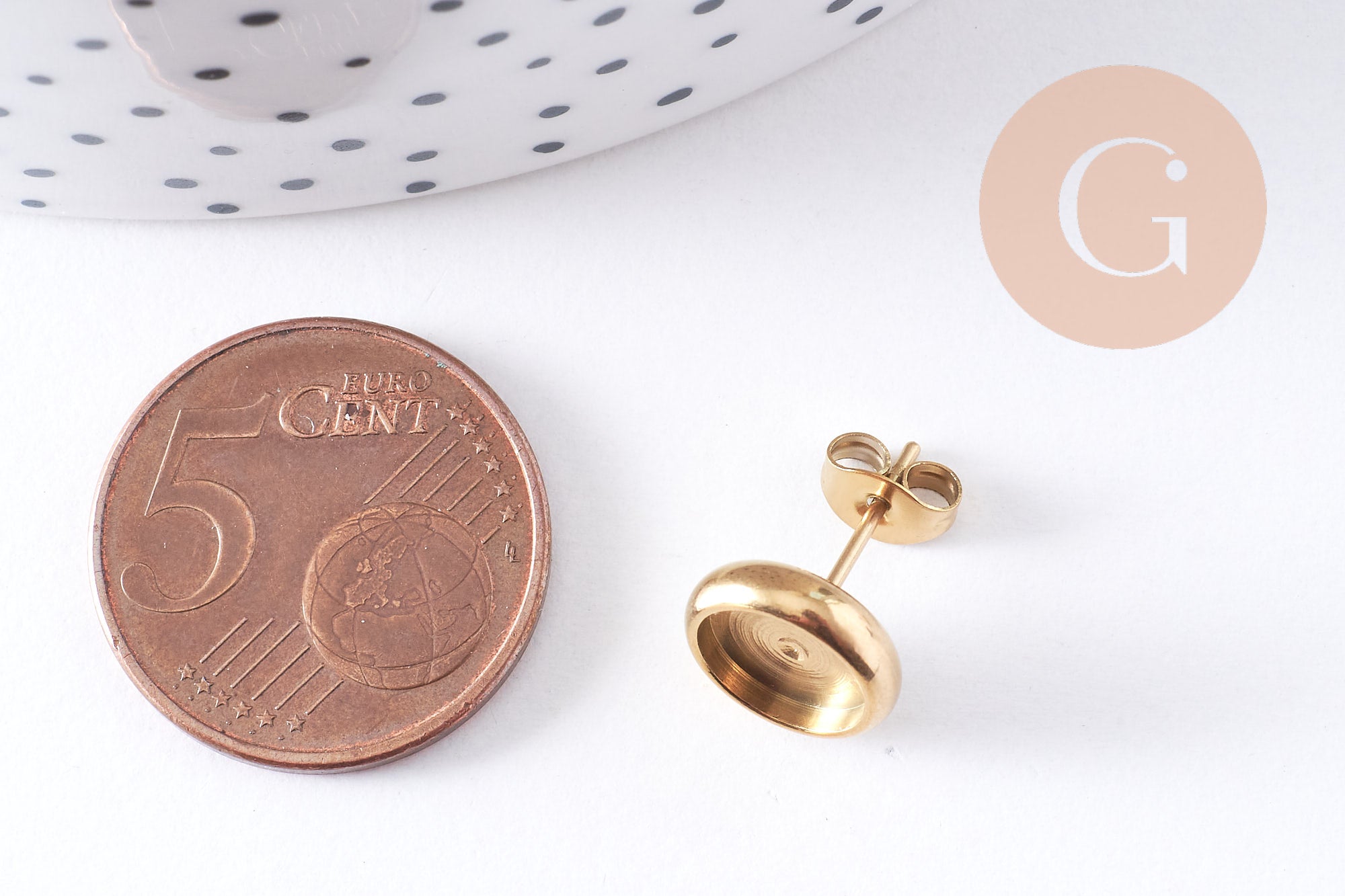 Gingerlily Clous Puces 8mm Acier Doré x10 Cabochon
