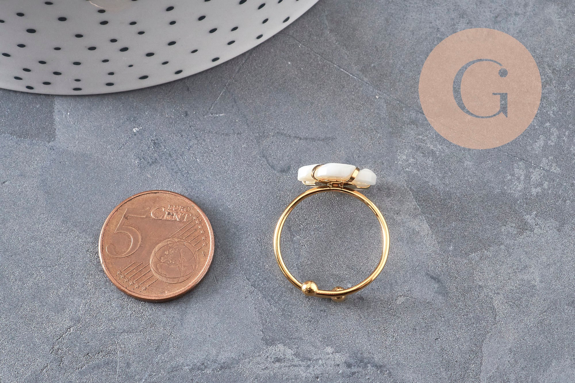 Gingerlily Apprêts G11077 bague fleur nacre doré réglable acier