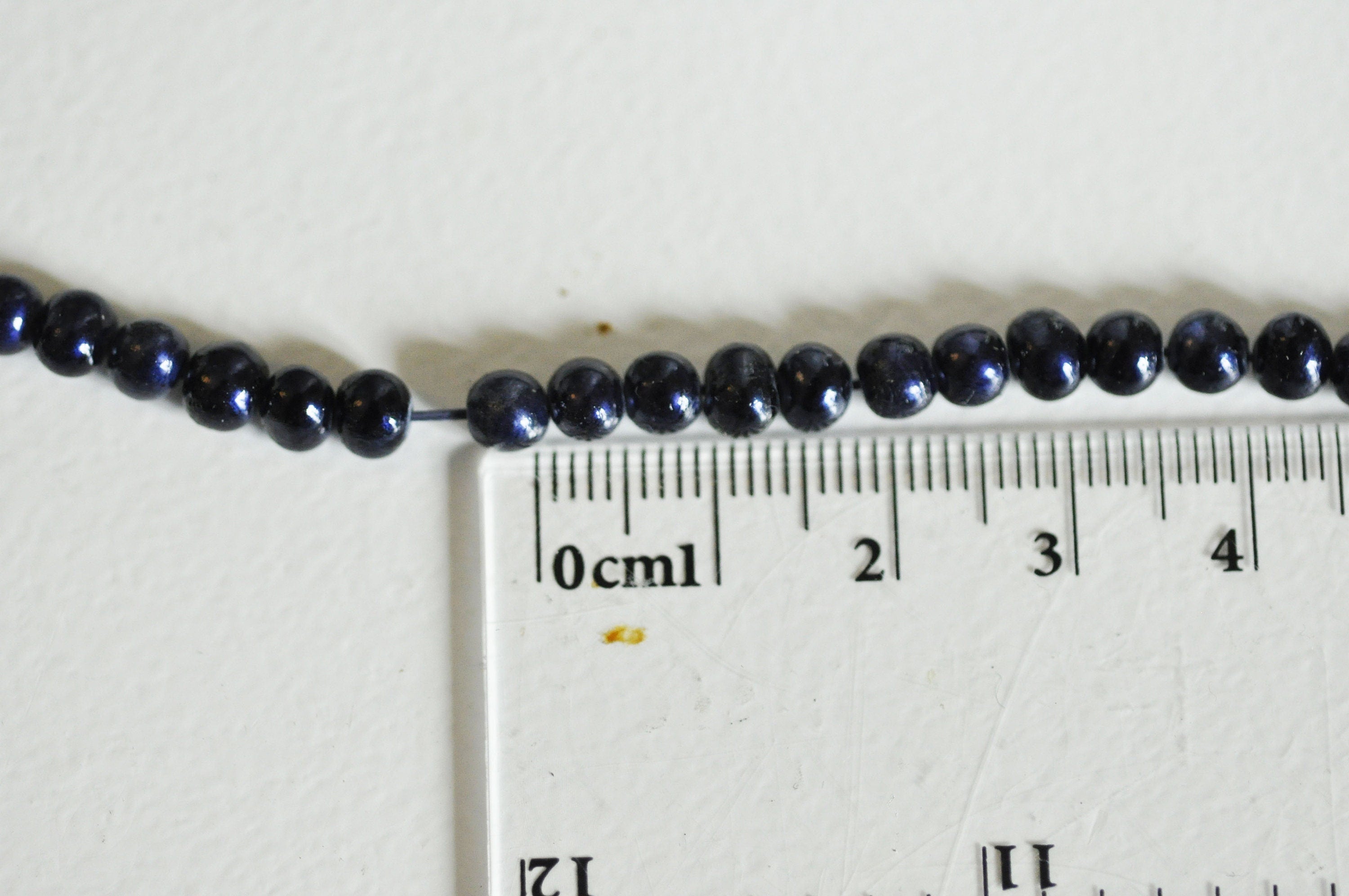 Gingerlily Perles G1256 perles eau douce noires 4mm fil 38cm