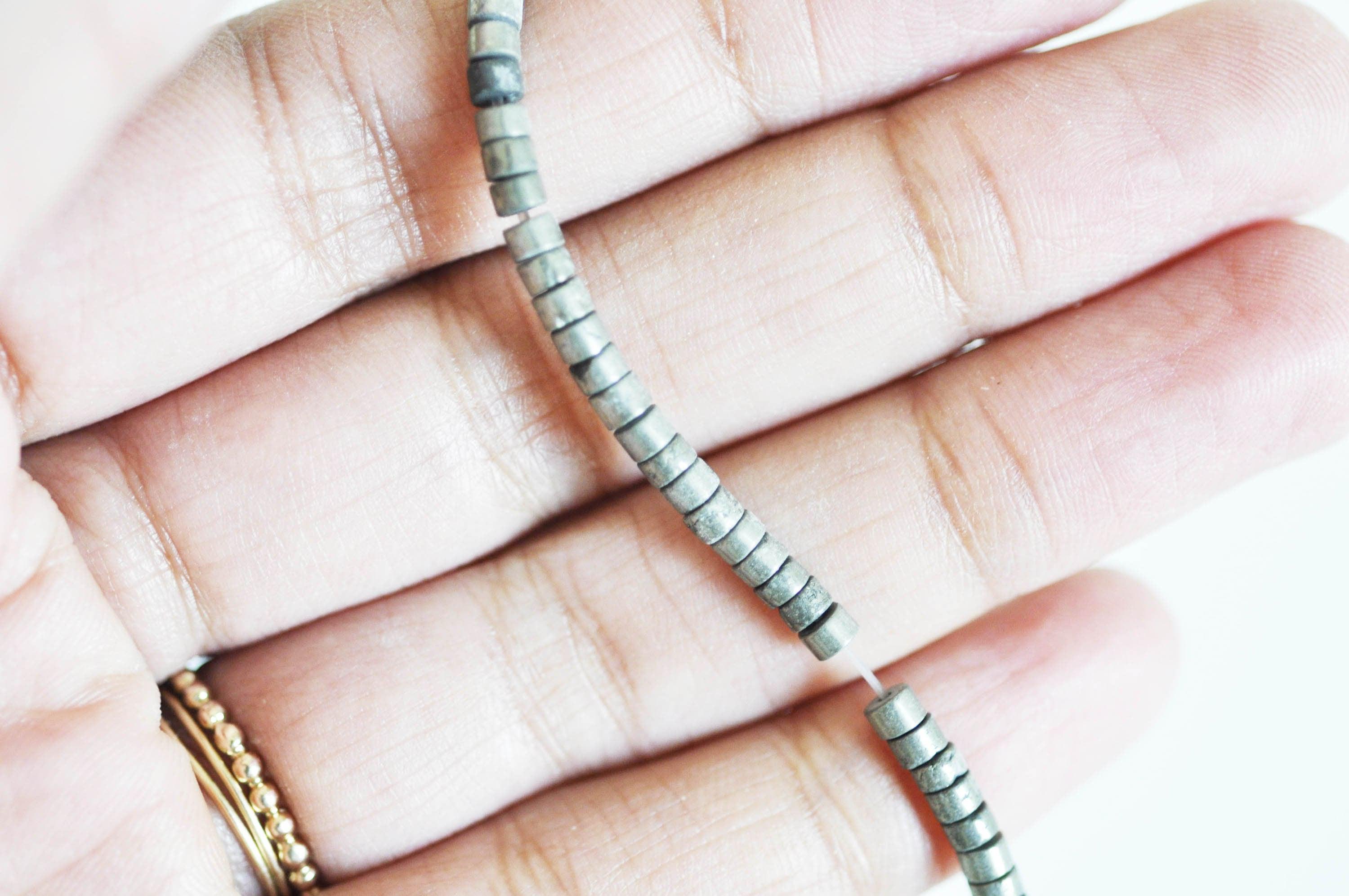 Gingerlily Perles heishi pyrite naturelle disque 3mm fil 130