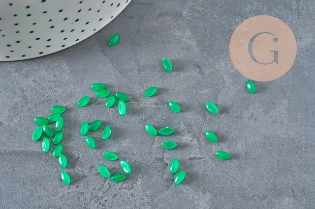 Gingerlily G11242 cabochon navette jade vert 6x3 mm