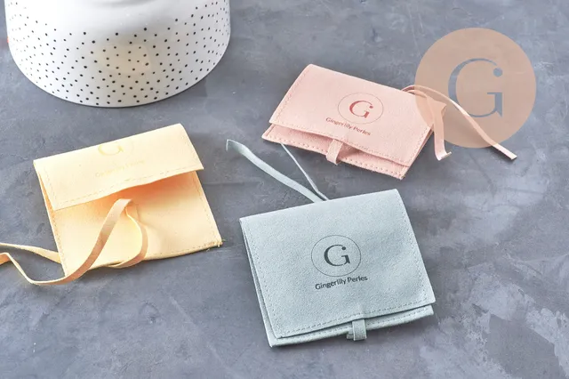 Gingerlily Pochette G10993 bijou microfibre suédée rose clair