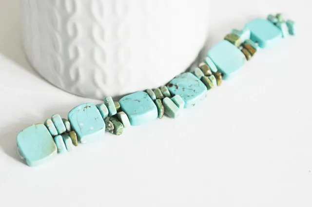 Gingerlily Pierre naturelle G1119 perle turquoise 12x4mm fil