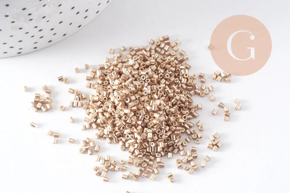 Gingerlily Perles rocaille tube or pâle perles verre 10 g