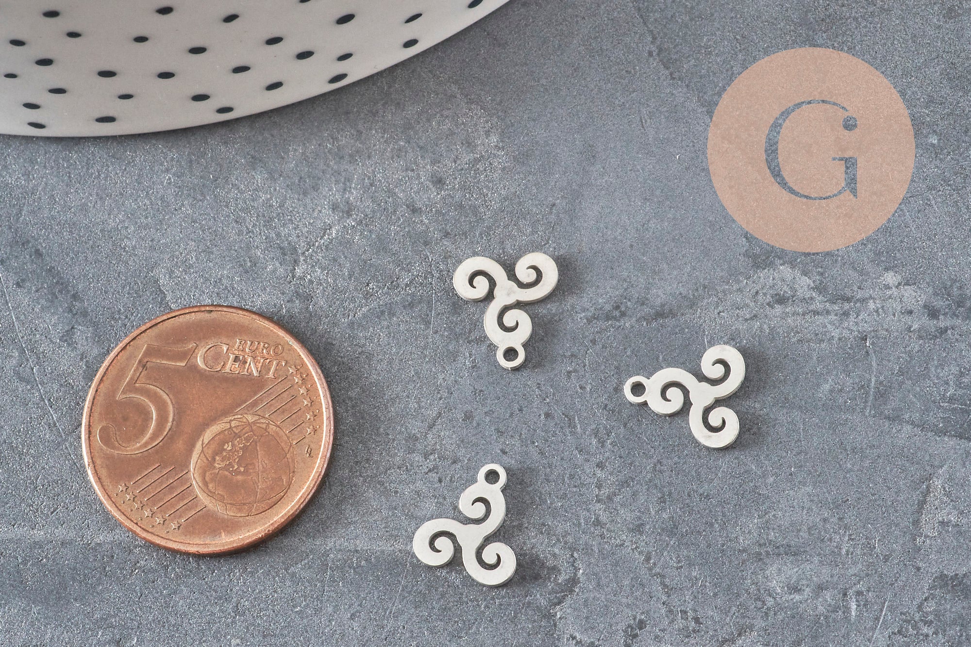 Gingerlily Pendentifs pendentif triskel acier platine 10mm x1