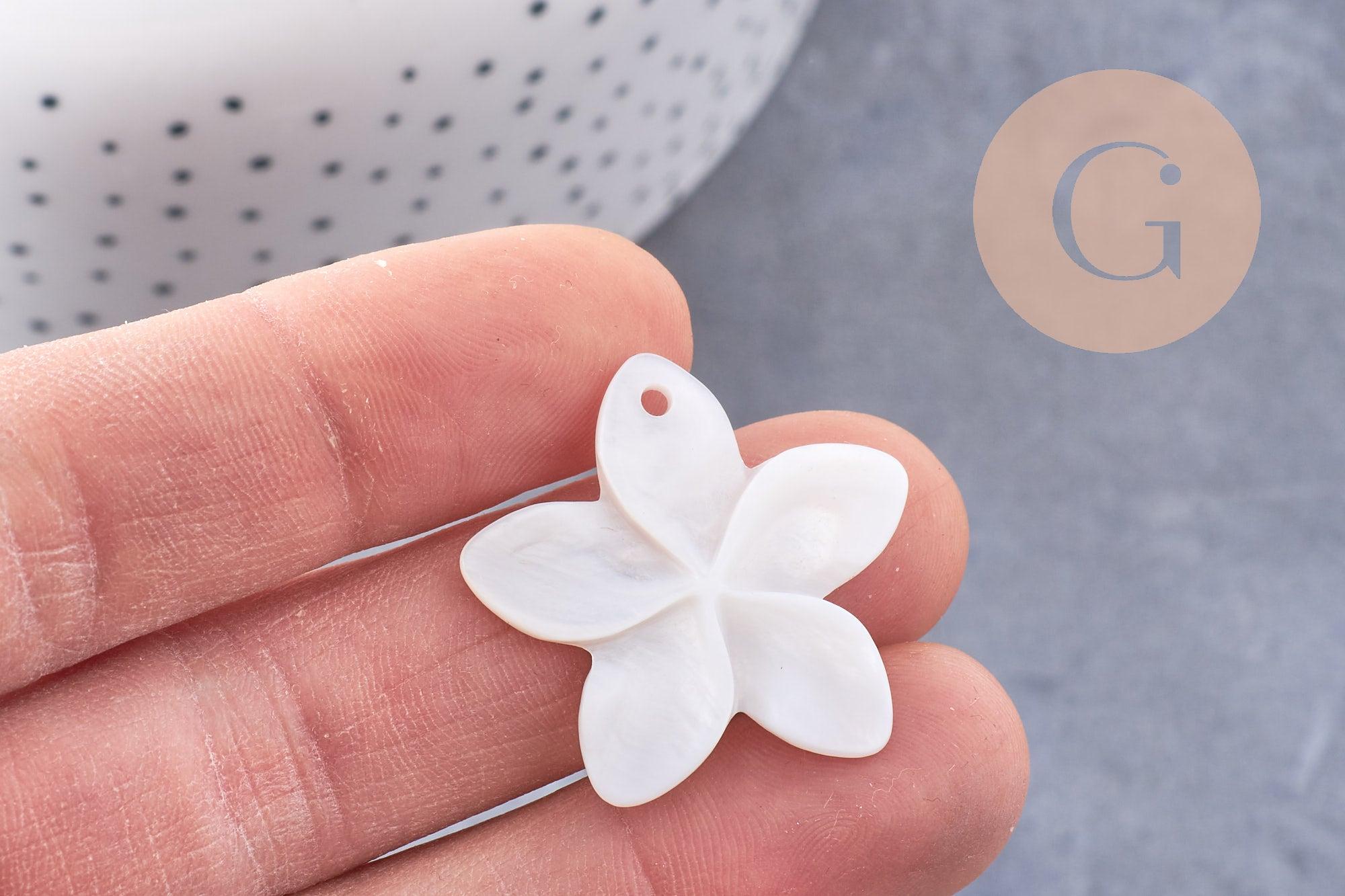 Gingerlily Perles pendentif fleur nacre blanche 32mm x2