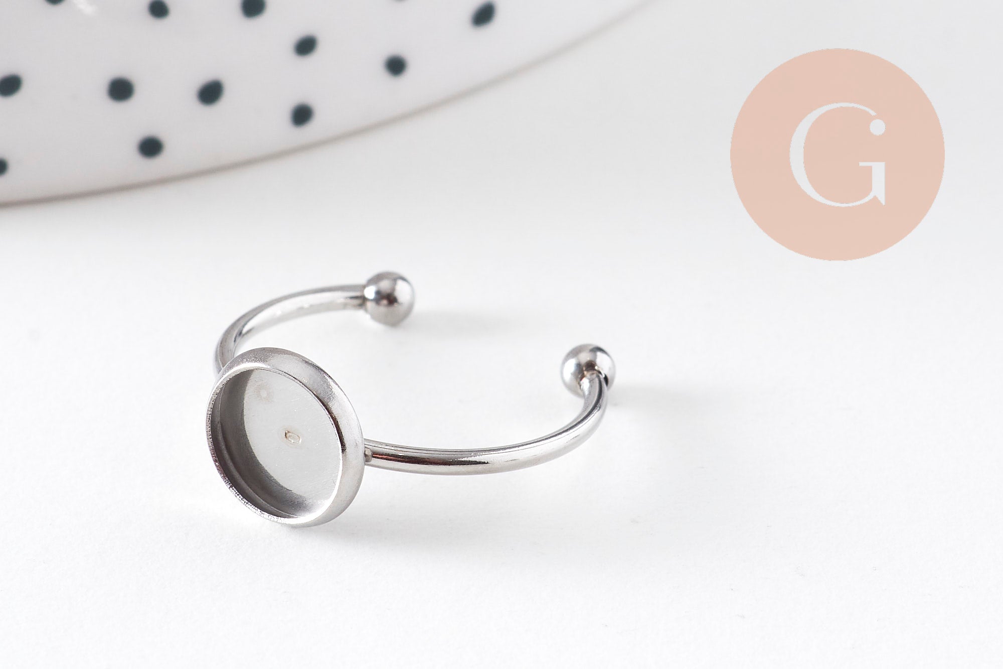 Gingerlily Bague réglable cabochon 8mm apprêt acier platine