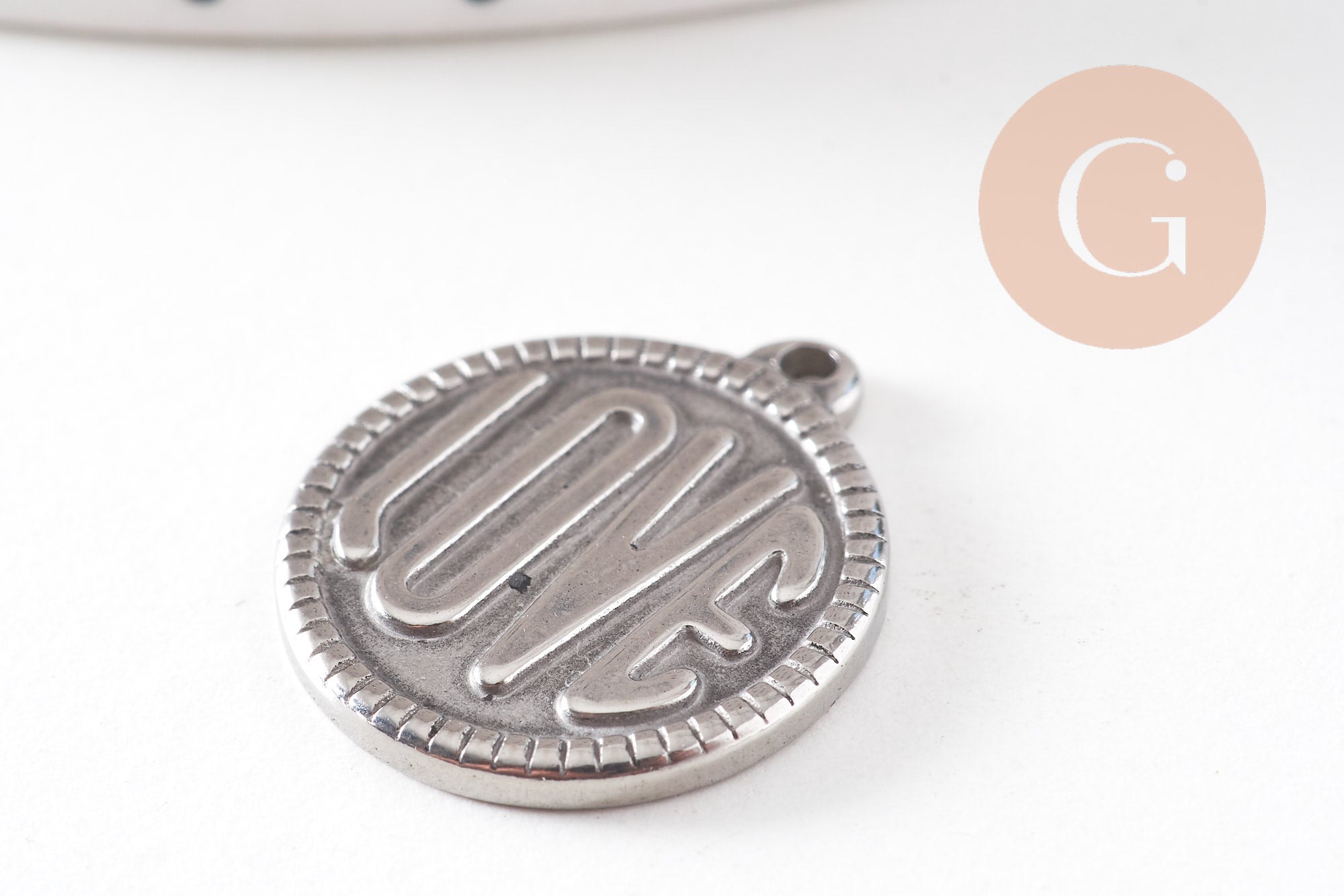 Gingerlily Pendentif médaille LOVE acier platine 21mm x1