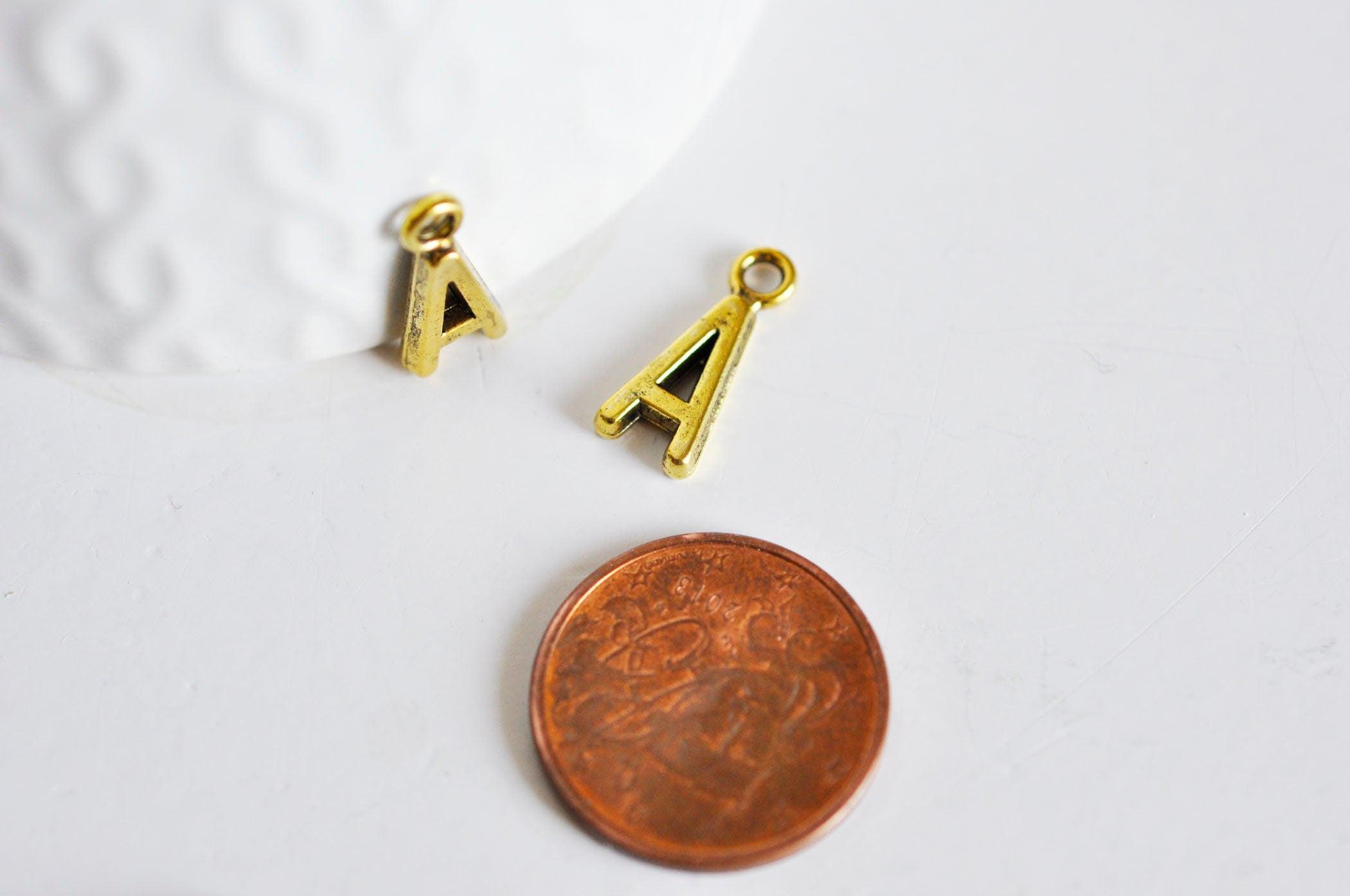 Gingerlily Pendentifs lettre A doré 16mm lot 10