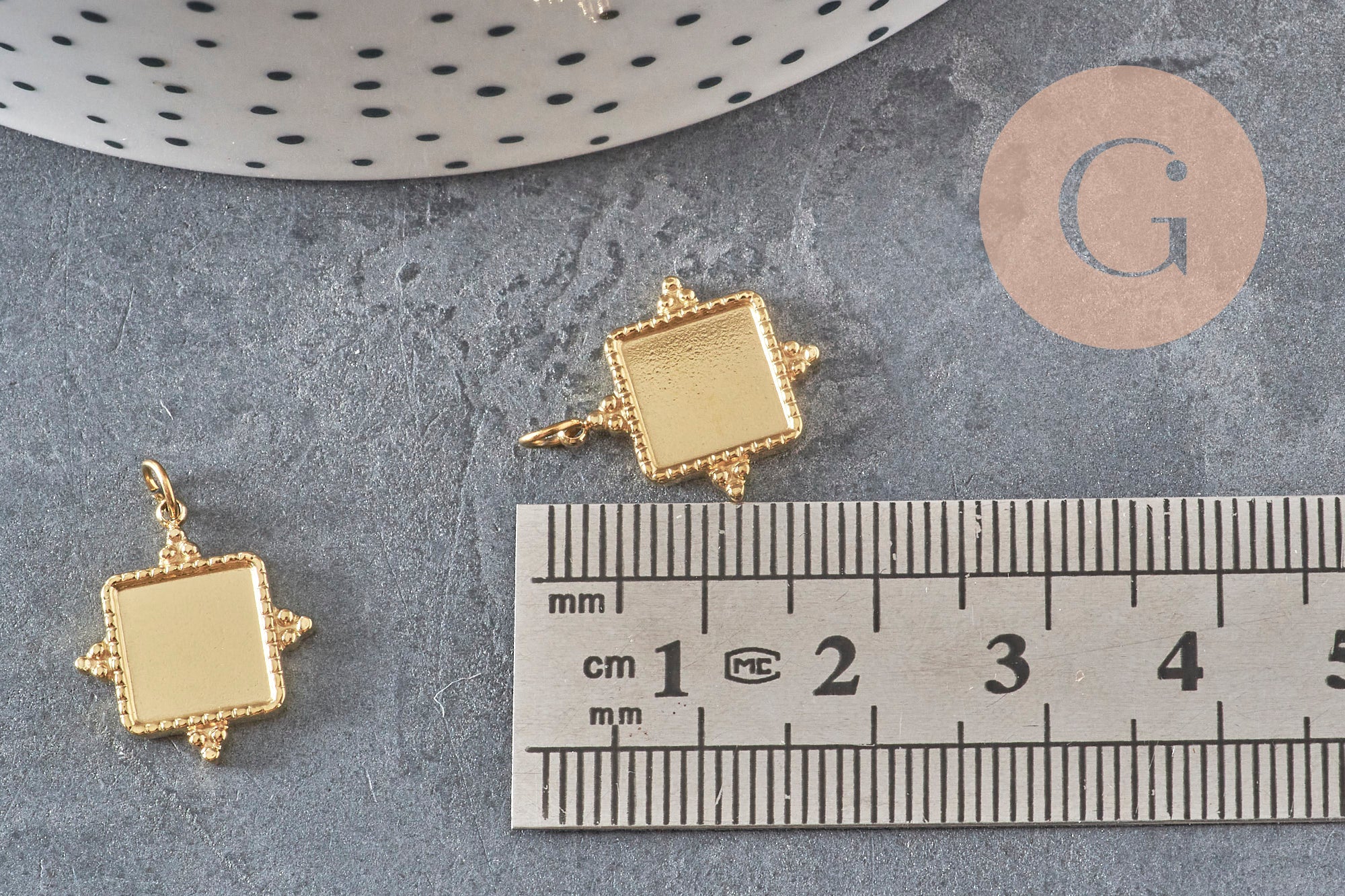 Gingerlily Support pendentif carré doré 16,5mm x1 8mm