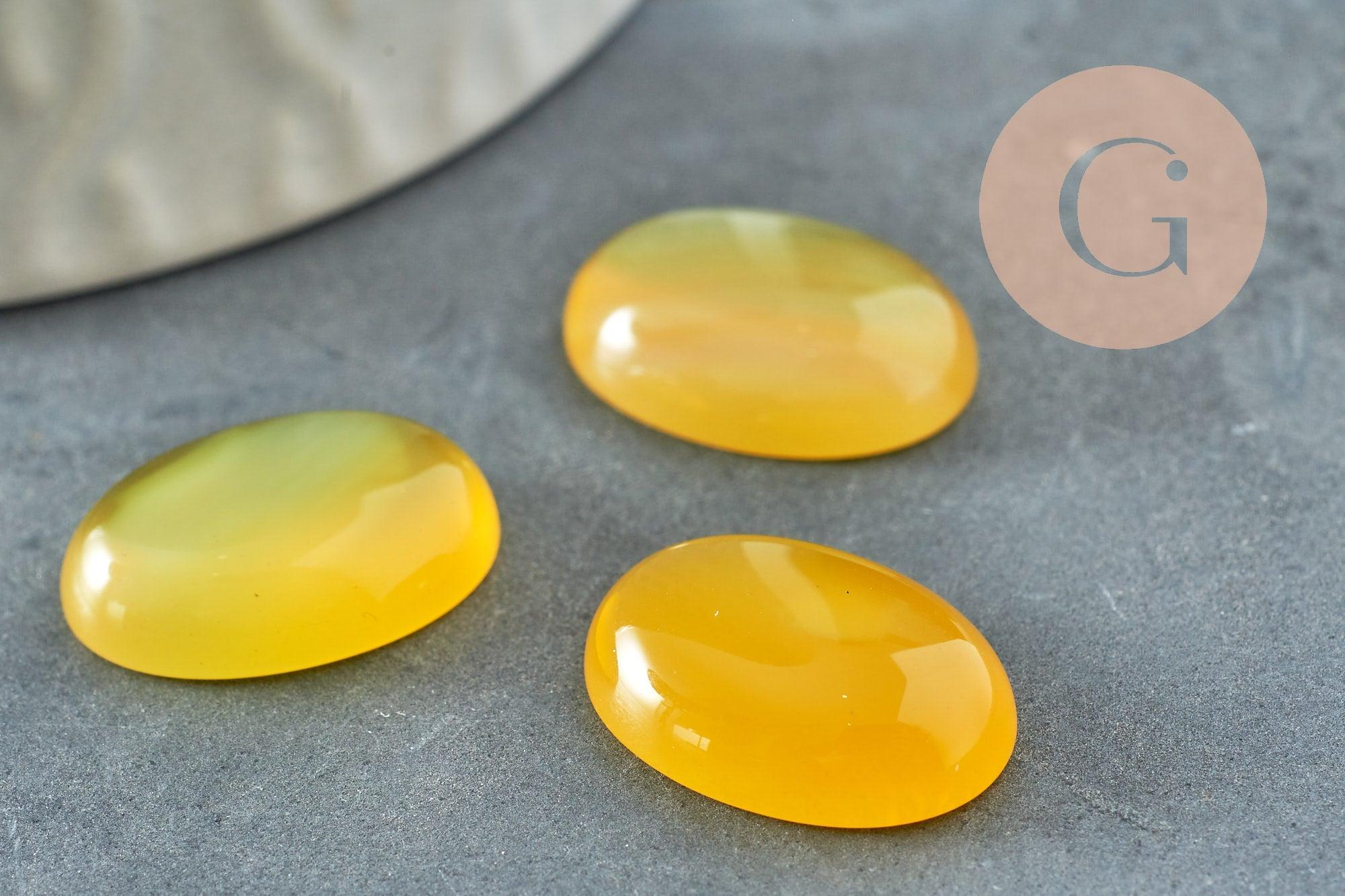 Gingerlily cabochon ovale jade jaune 18x13mm x1