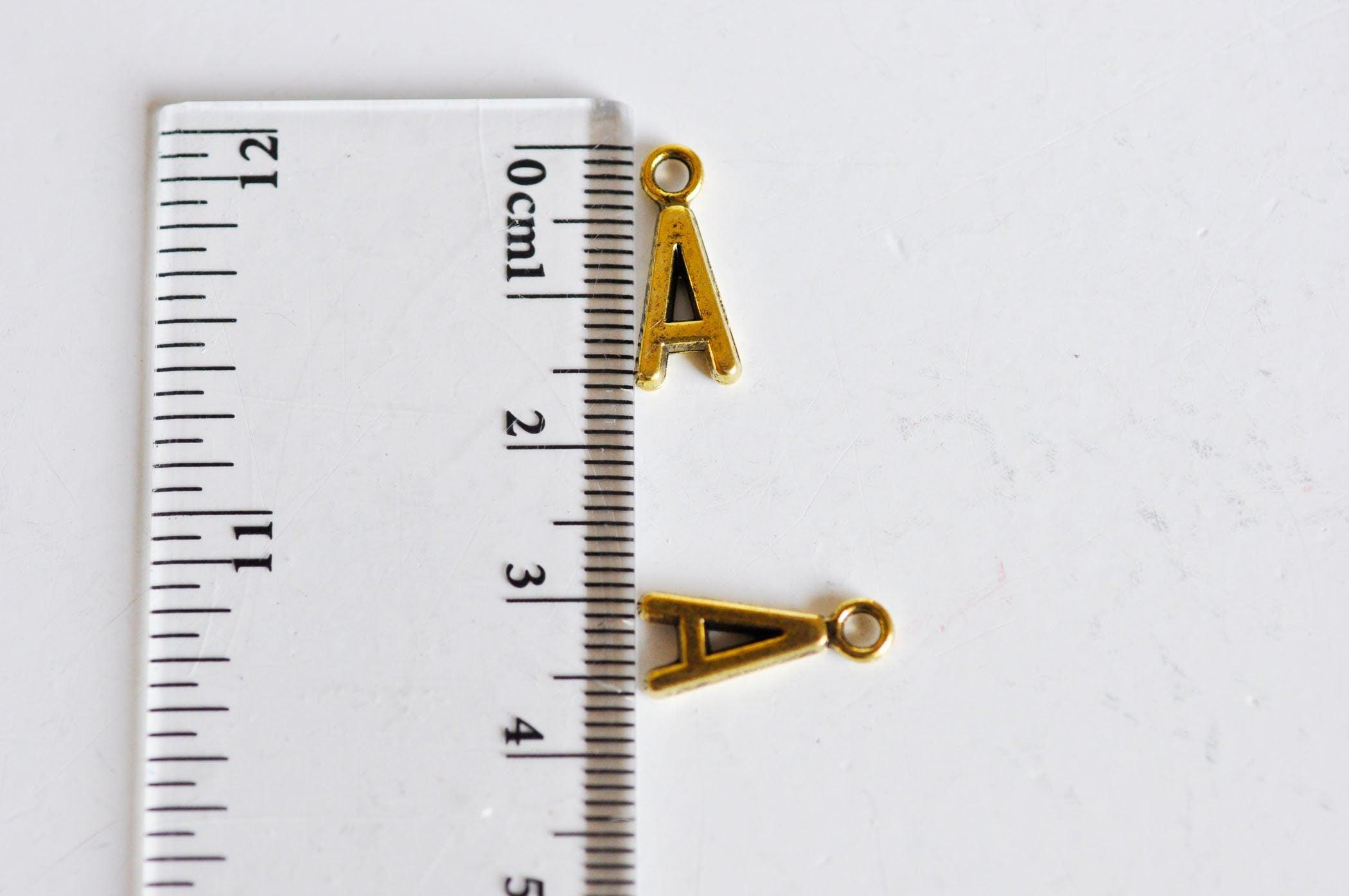 Gingerlily Pendentifs lettre A doré 16mm lot 10