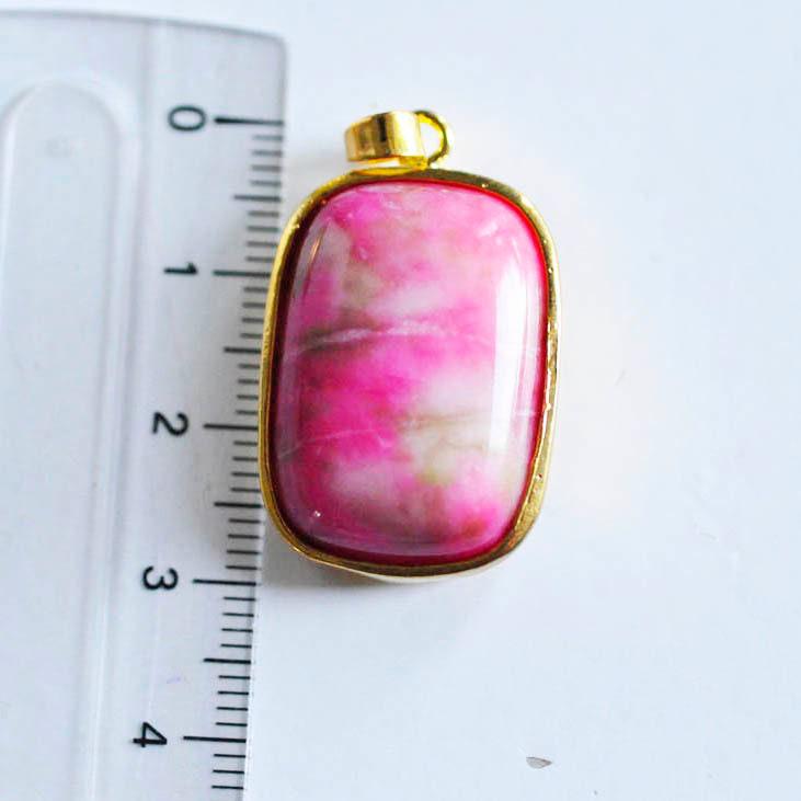 Gingerlily Pendentif jade rose dragon doré 30mm
