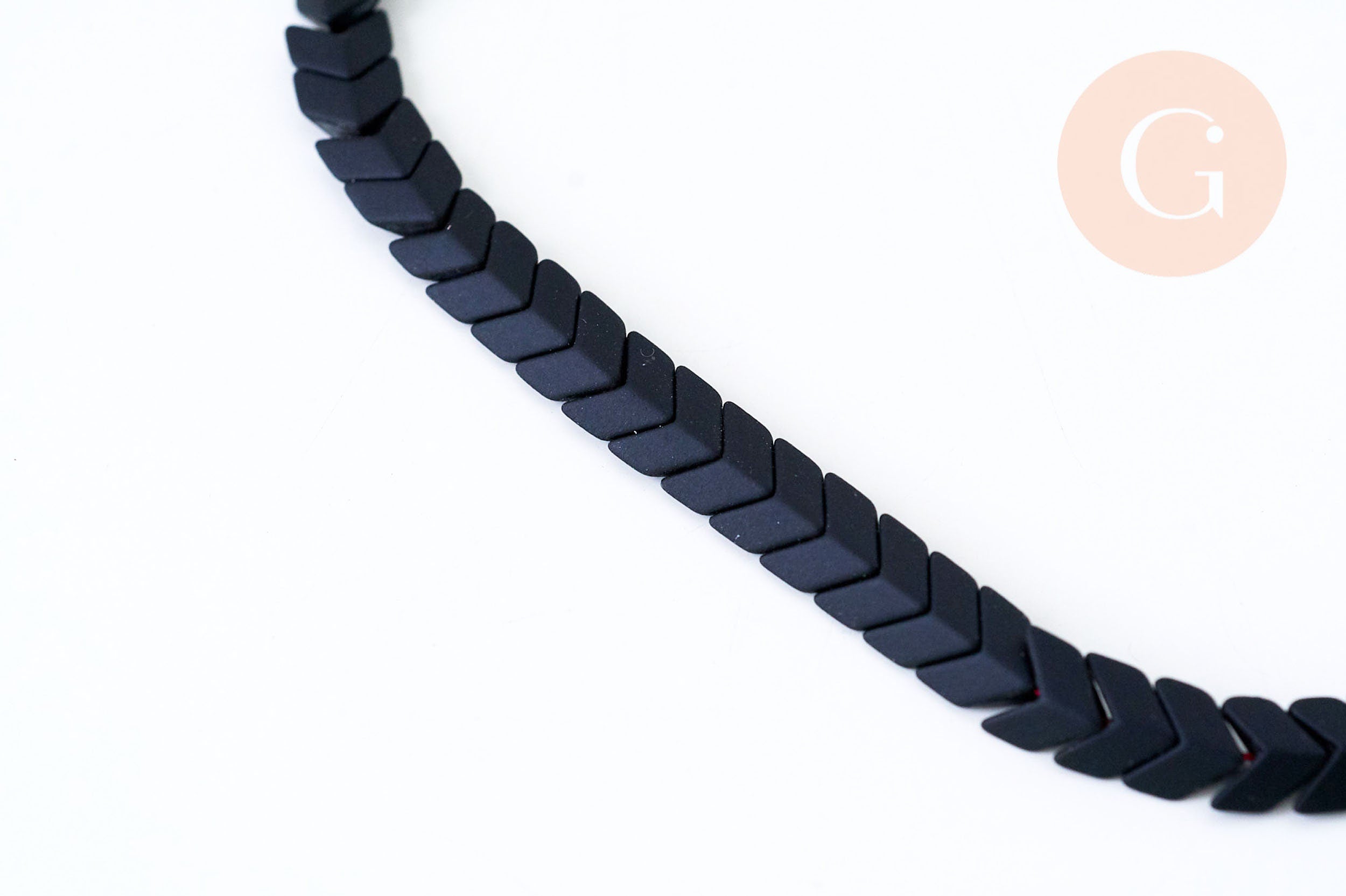 Gingerlily Perles chevron G6904 perle hématite noire 7mm fil 40cm