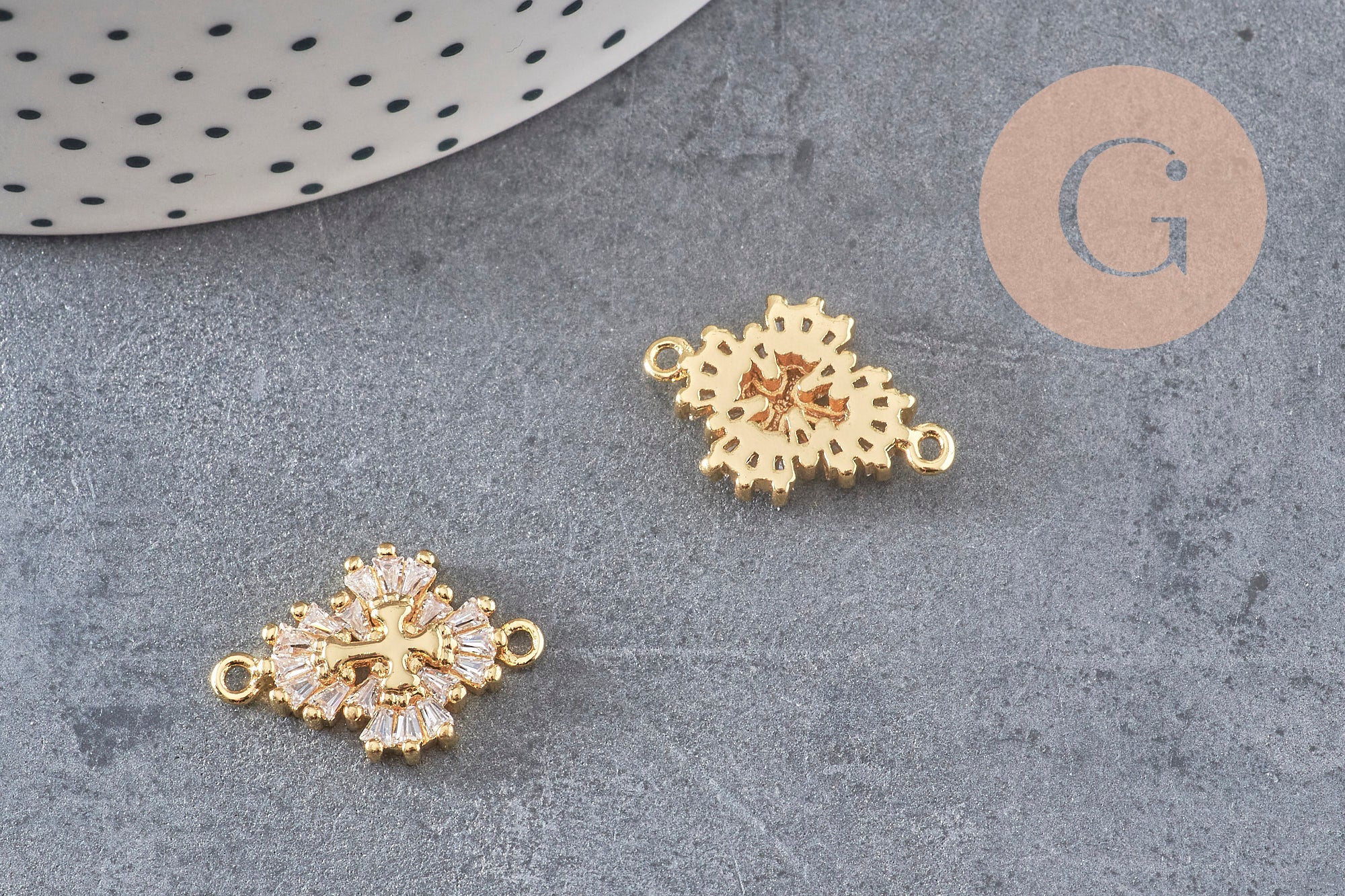 Gingerlily Pendentifs G6354 pendentif croix dorée 20mm x1