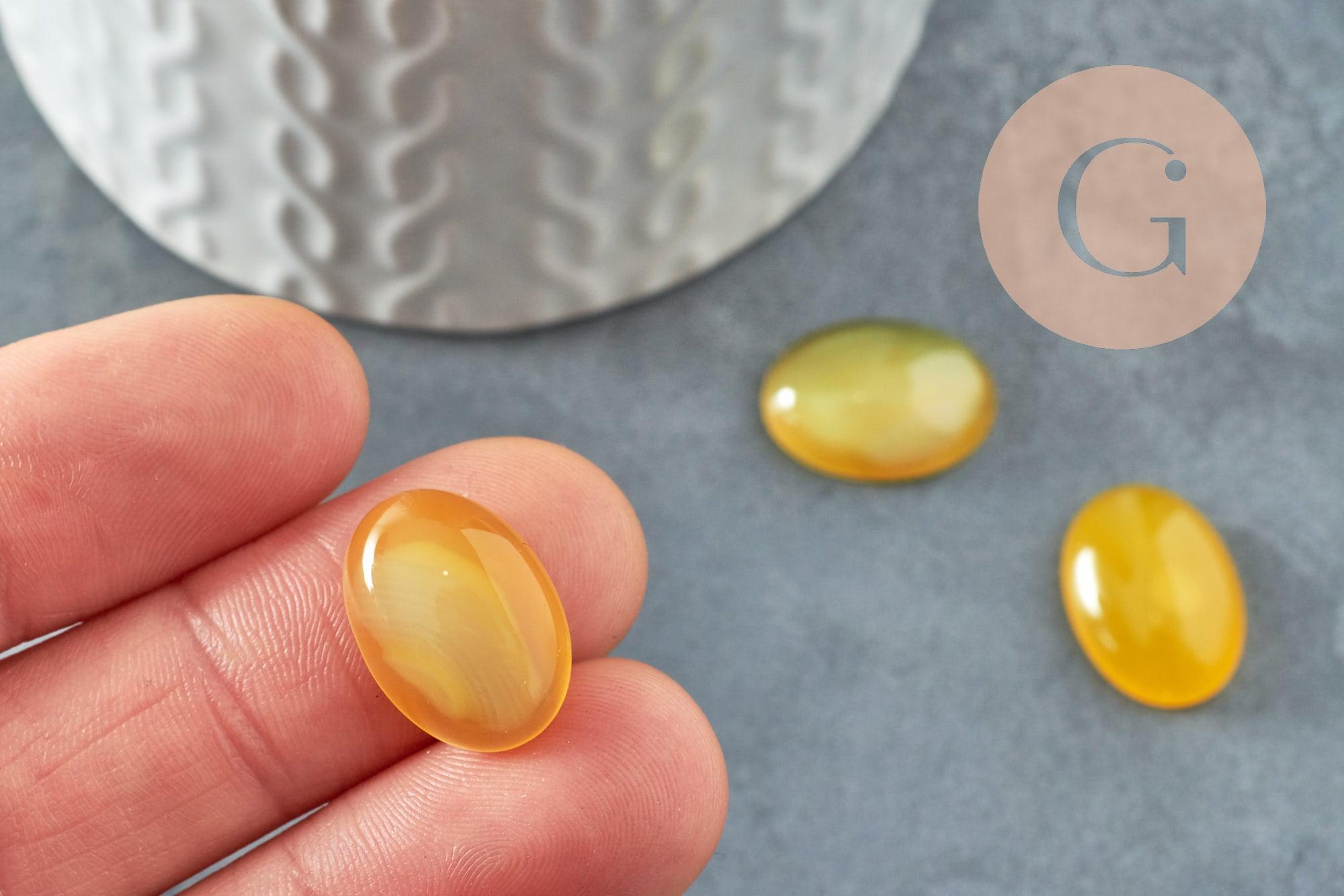 Gingerlily cabochon ovale jade jaune 18x13mm x1
