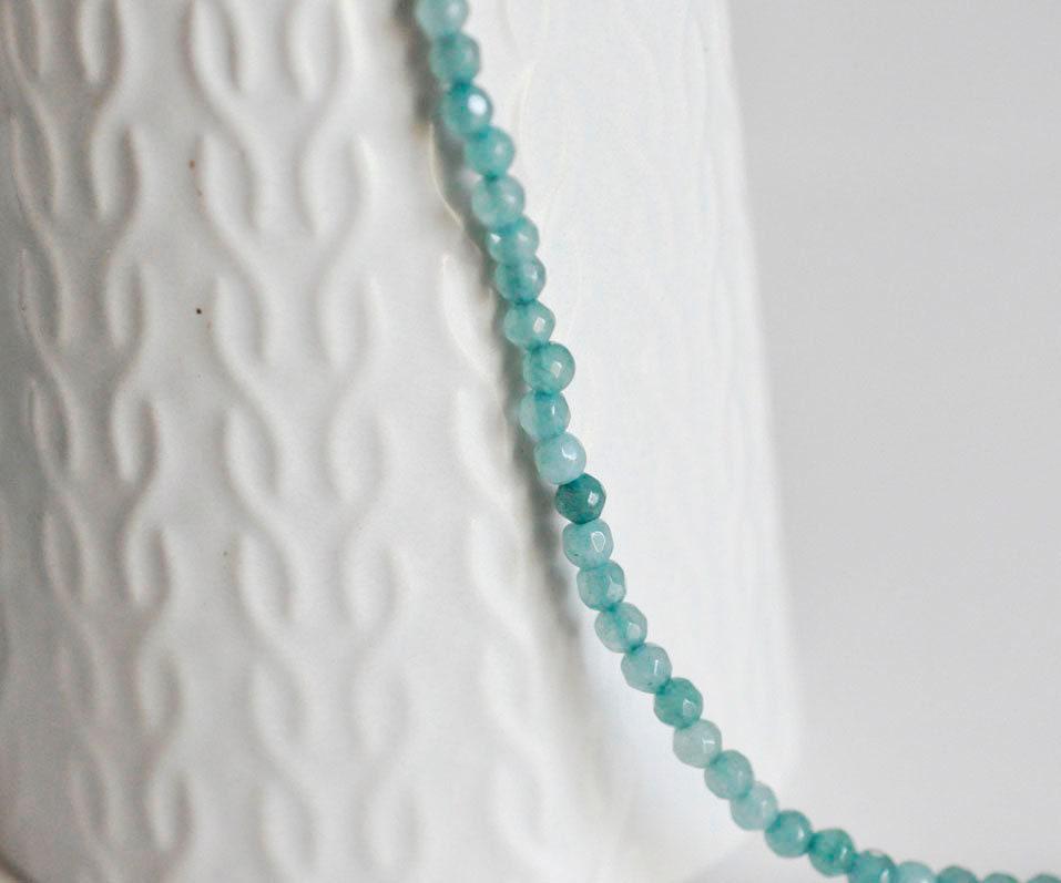 Gingerlily G1454 perle ronde jade vert 4 mm fil 90 perles