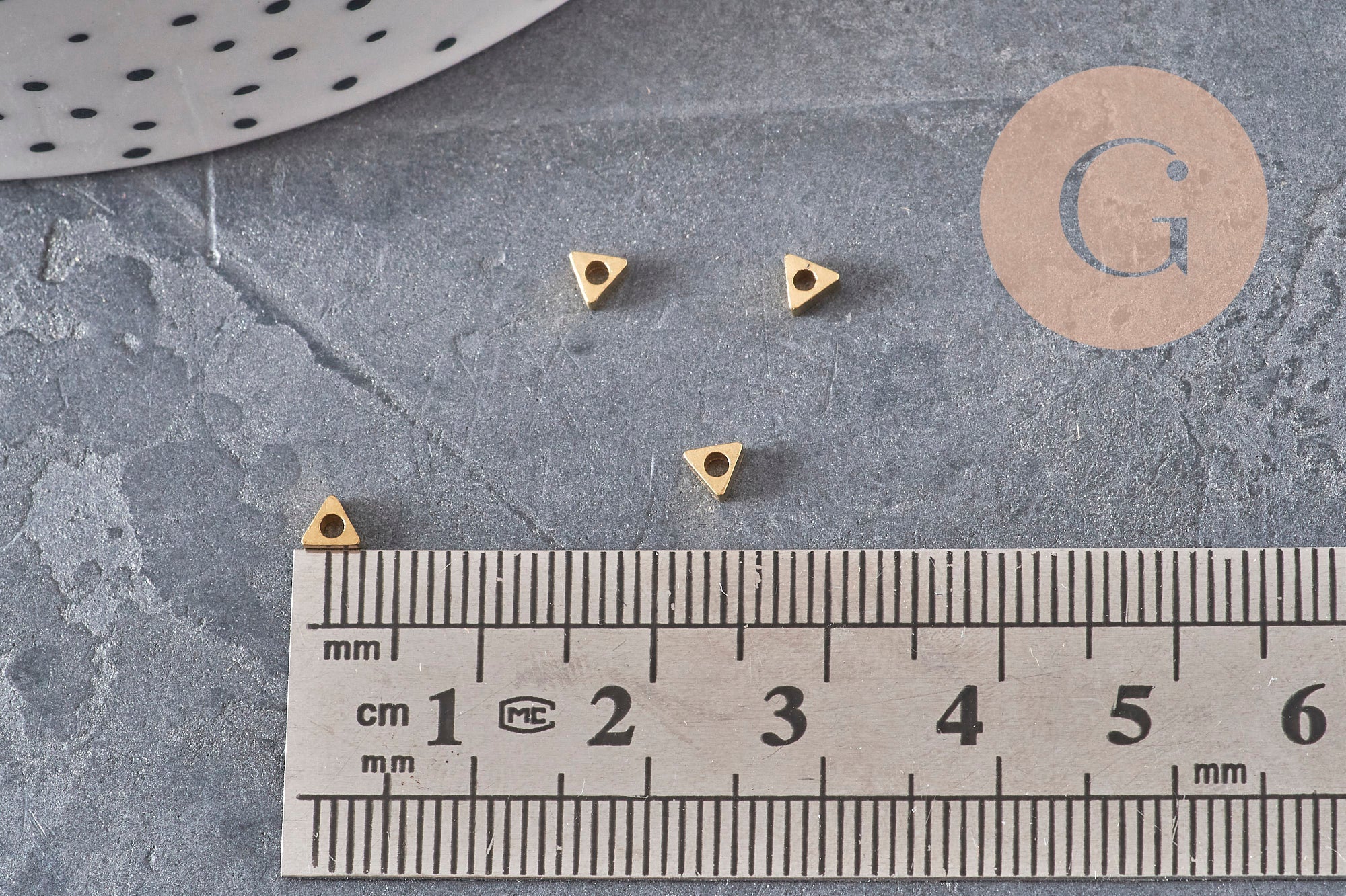 Gingerlily Perles pour bijoux DIY triangle G11321 laiton brut 3mm x10