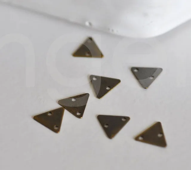 Gingerlily Cabochon Triangle cuivre 9 mm 2 trous x10