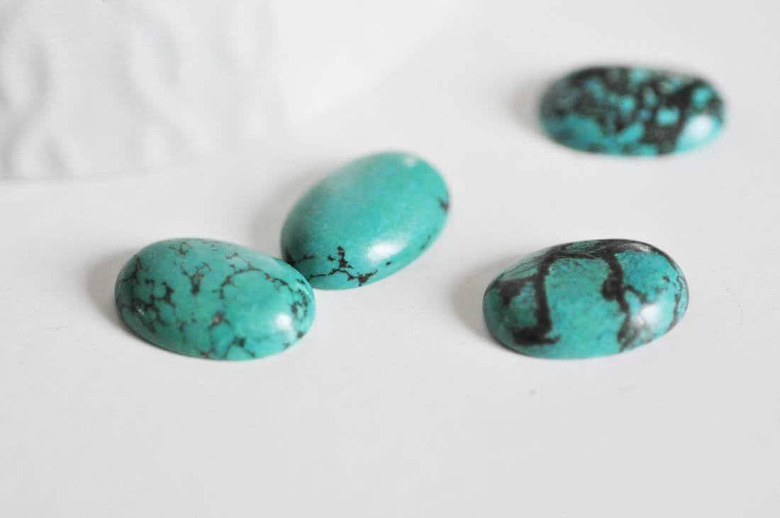 Gingerlily Pierres G161 cabochon ovale howlite 12x17mm