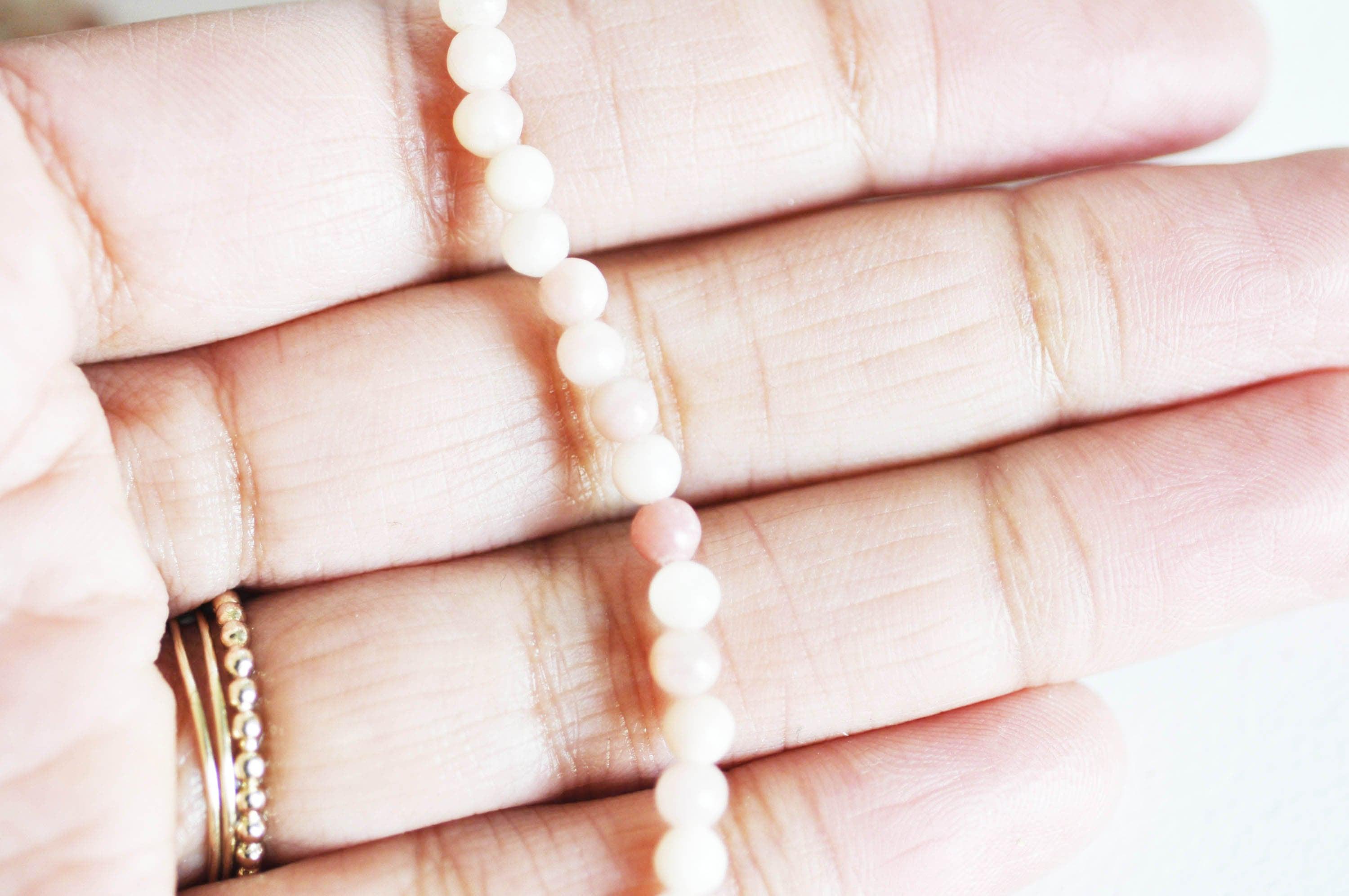 Gingerlily Perles pour bijoux DIY G2453 perles jade rose pâle 4mm fil 50