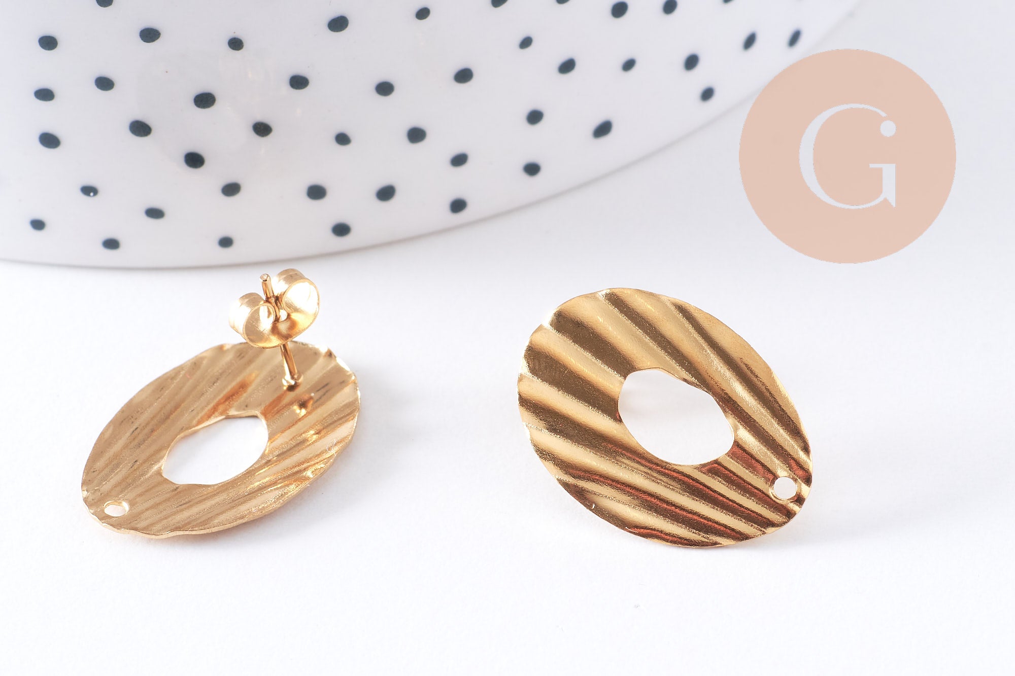 Gingerlily Boucles Ovale G10625 clous dorés 23mm x2