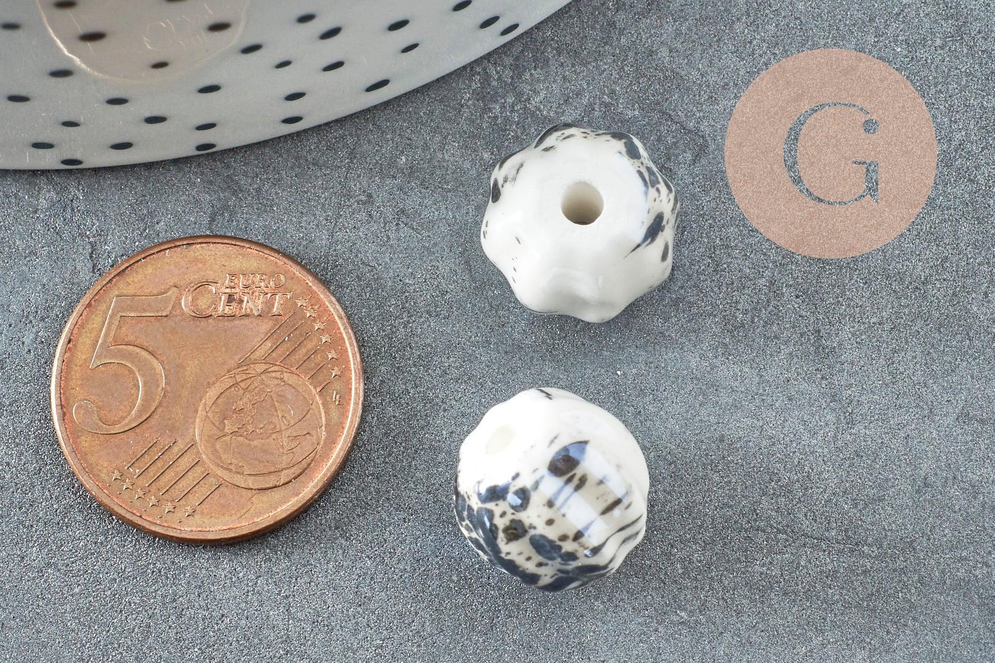 Gingerlily Perles DIY G9446 porcelaine blanche 13mm taches noires x10