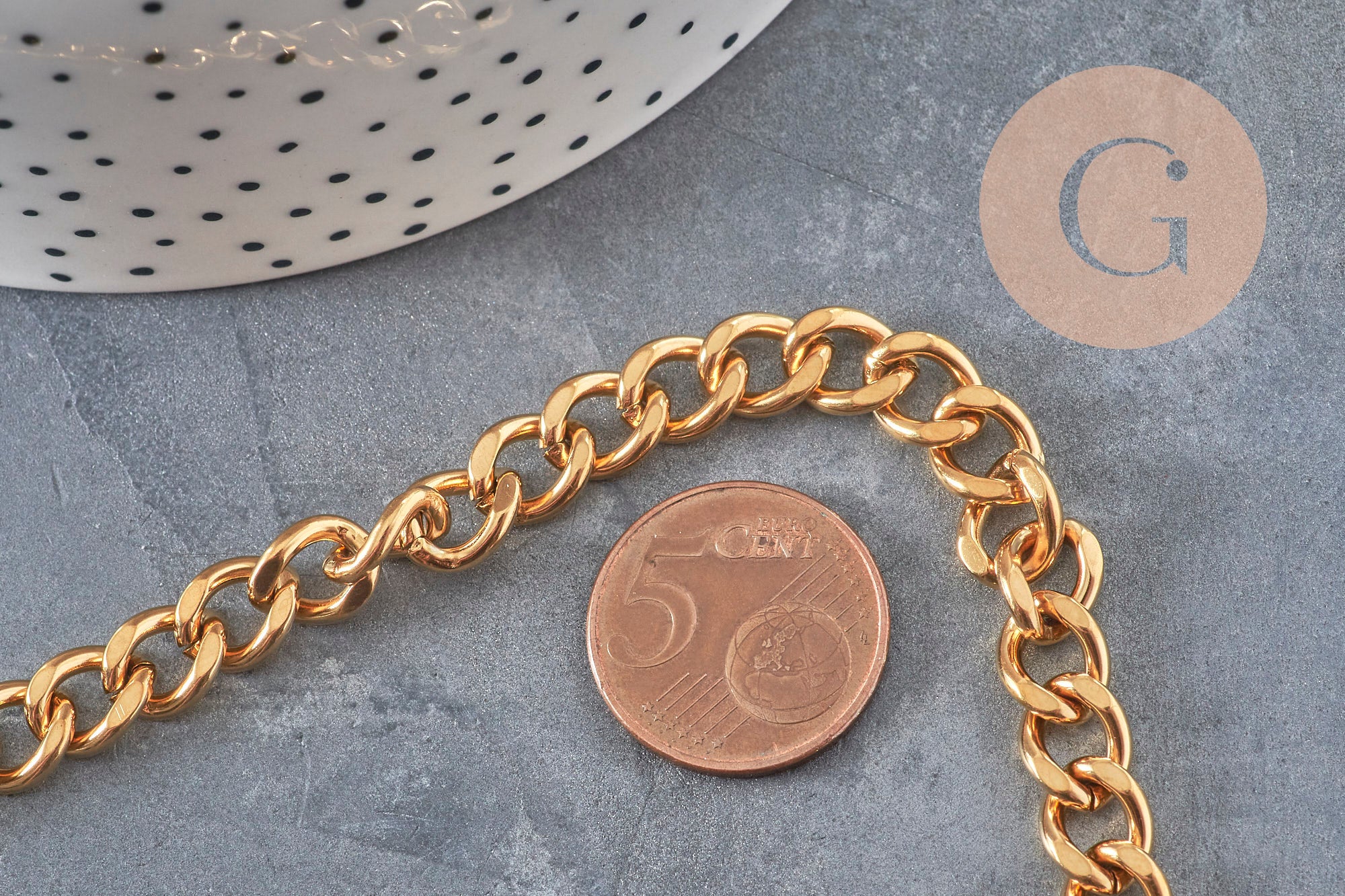 Gingerlily Chaînes Chaîne maille courbe dorée 10mm au mètre G11232