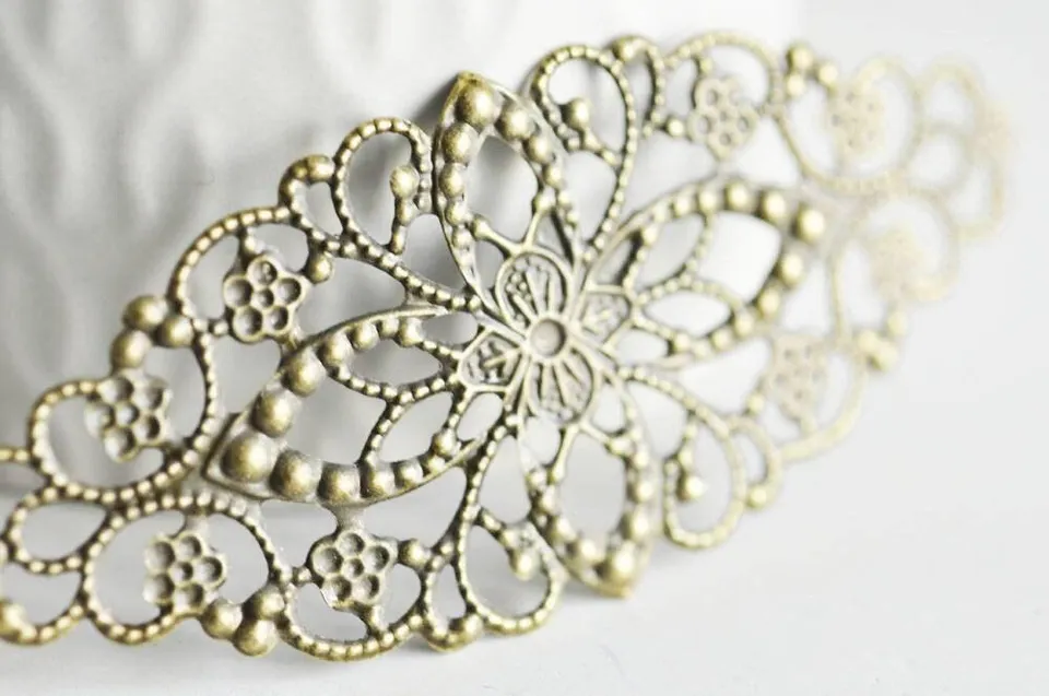Gingerlily Pendentif fleur filigrane bronze 81mm x1