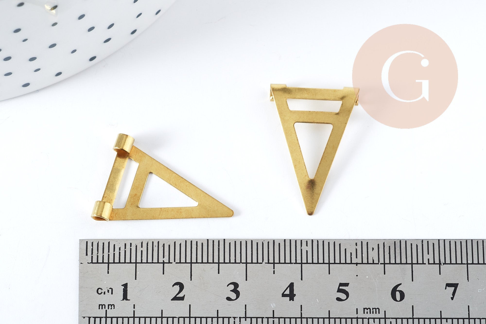 Gingerlily Pendentifs G8317 triangle laiton doré 26mm x2
