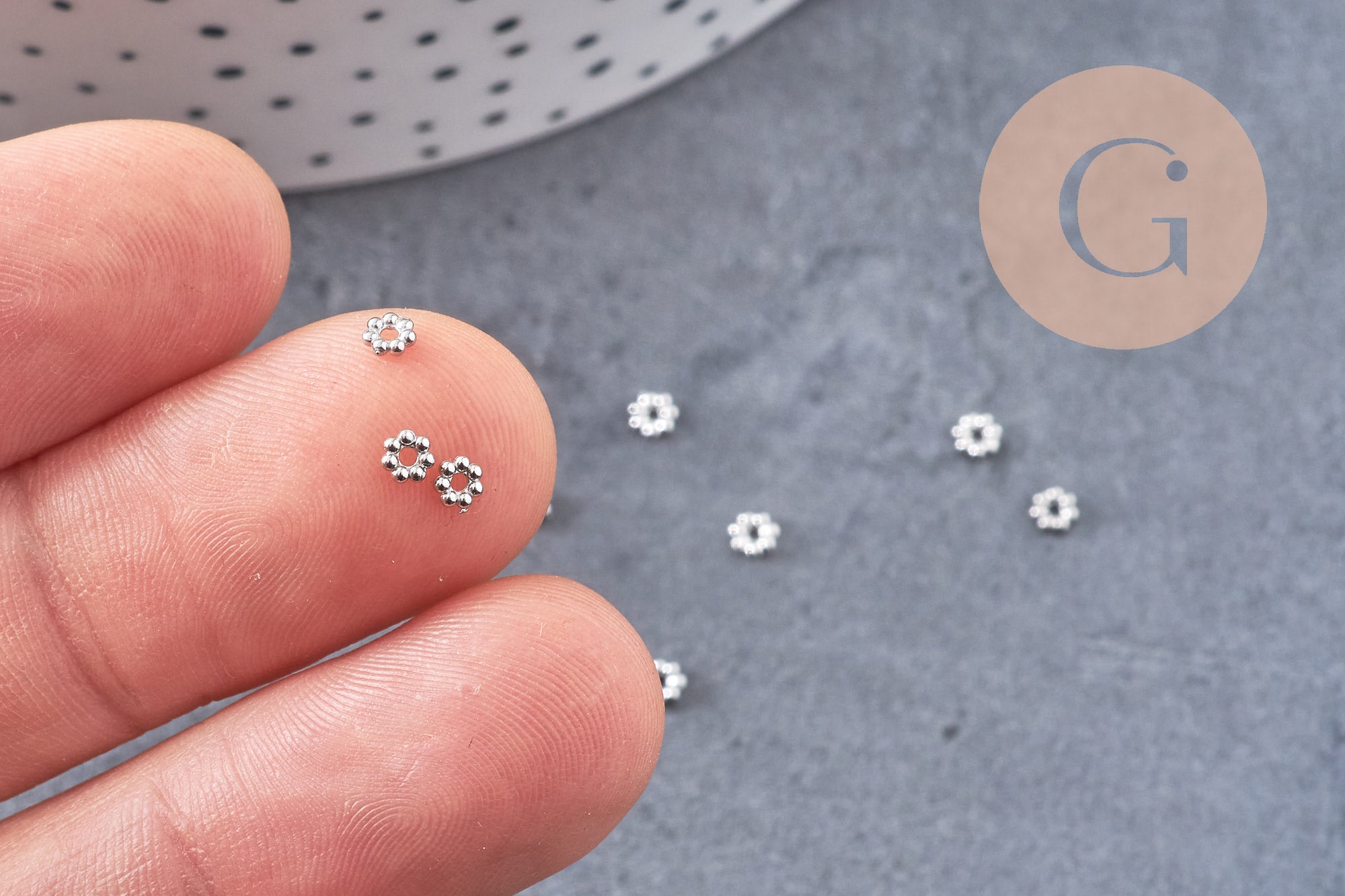 Gingerlily Perles DIY G10856 intercalaire fleur acier platine 3mm x10