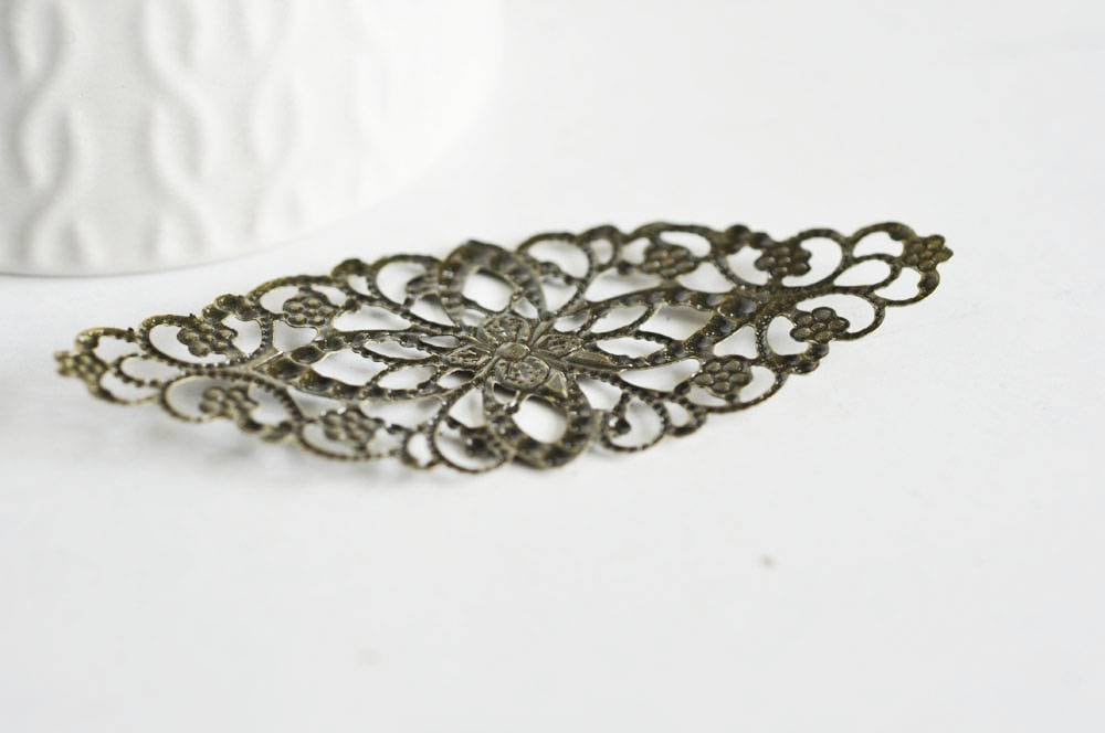Gingerlily Pendentif fleur filigrane bronze 81mm x1