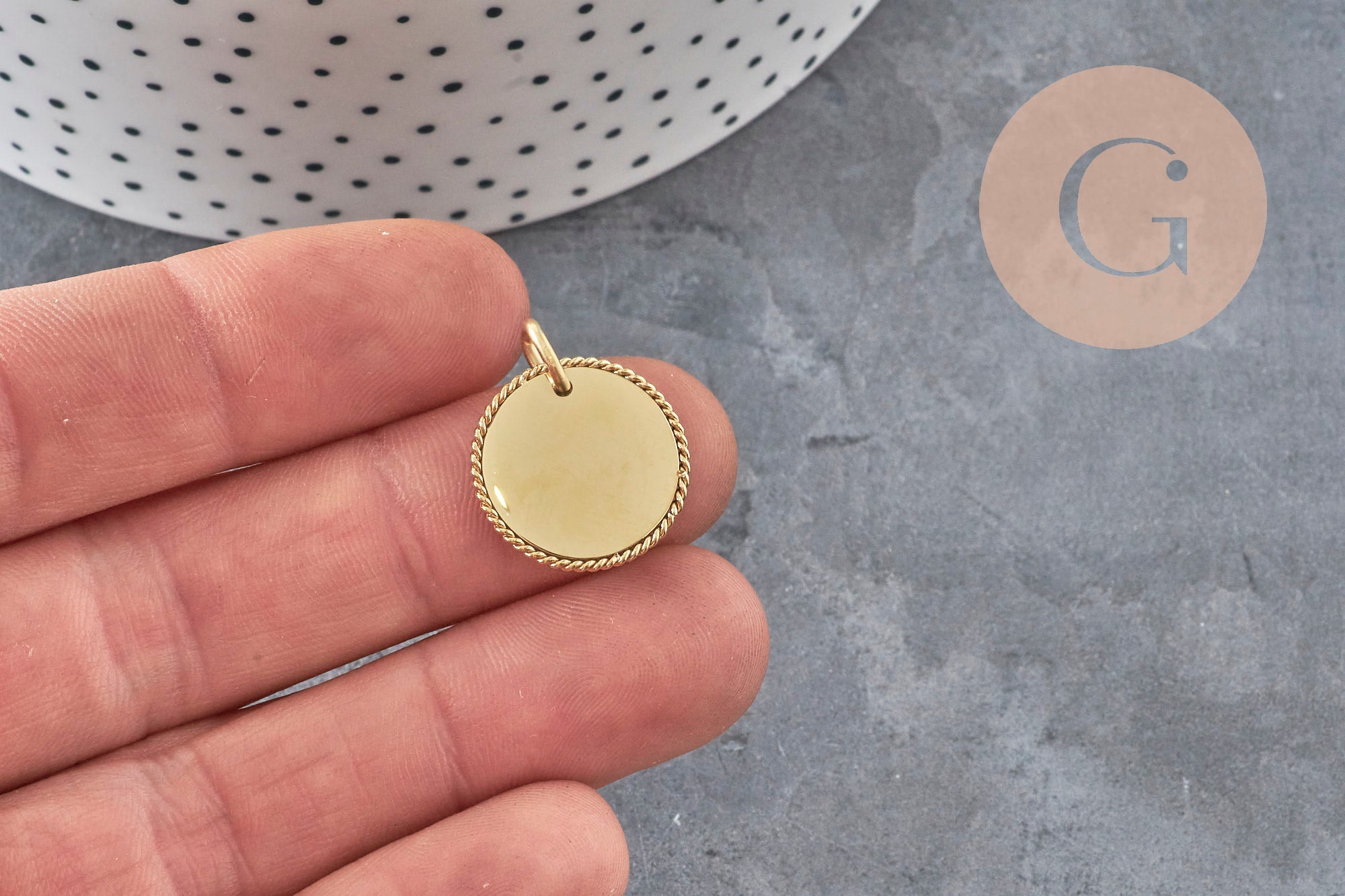Gingerlily G11376 médaille ronde acier doré 18mm