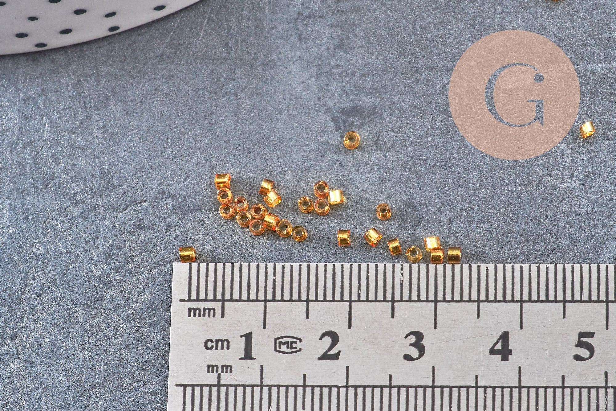 Gingerlily Perles G10923 perles rocaille tube orange 8g