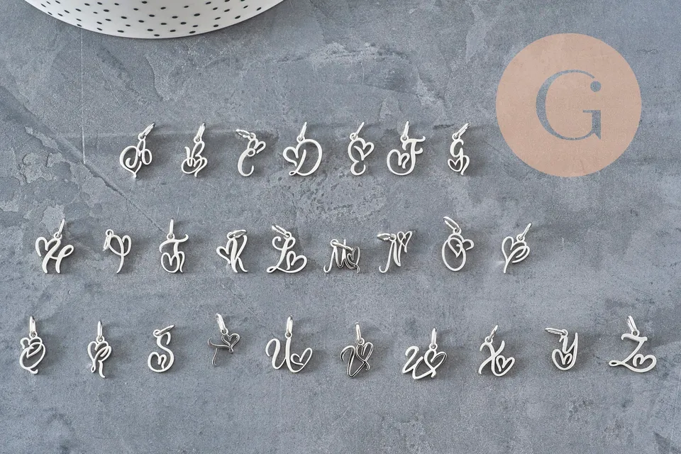 Gingerlily Pendentifs DIY Initiale G11373 breloque platine 12,5mm x1
