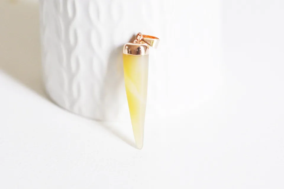 Gingerlily Pendentifs G2041 pendentif agate pointe gris beige 40mm