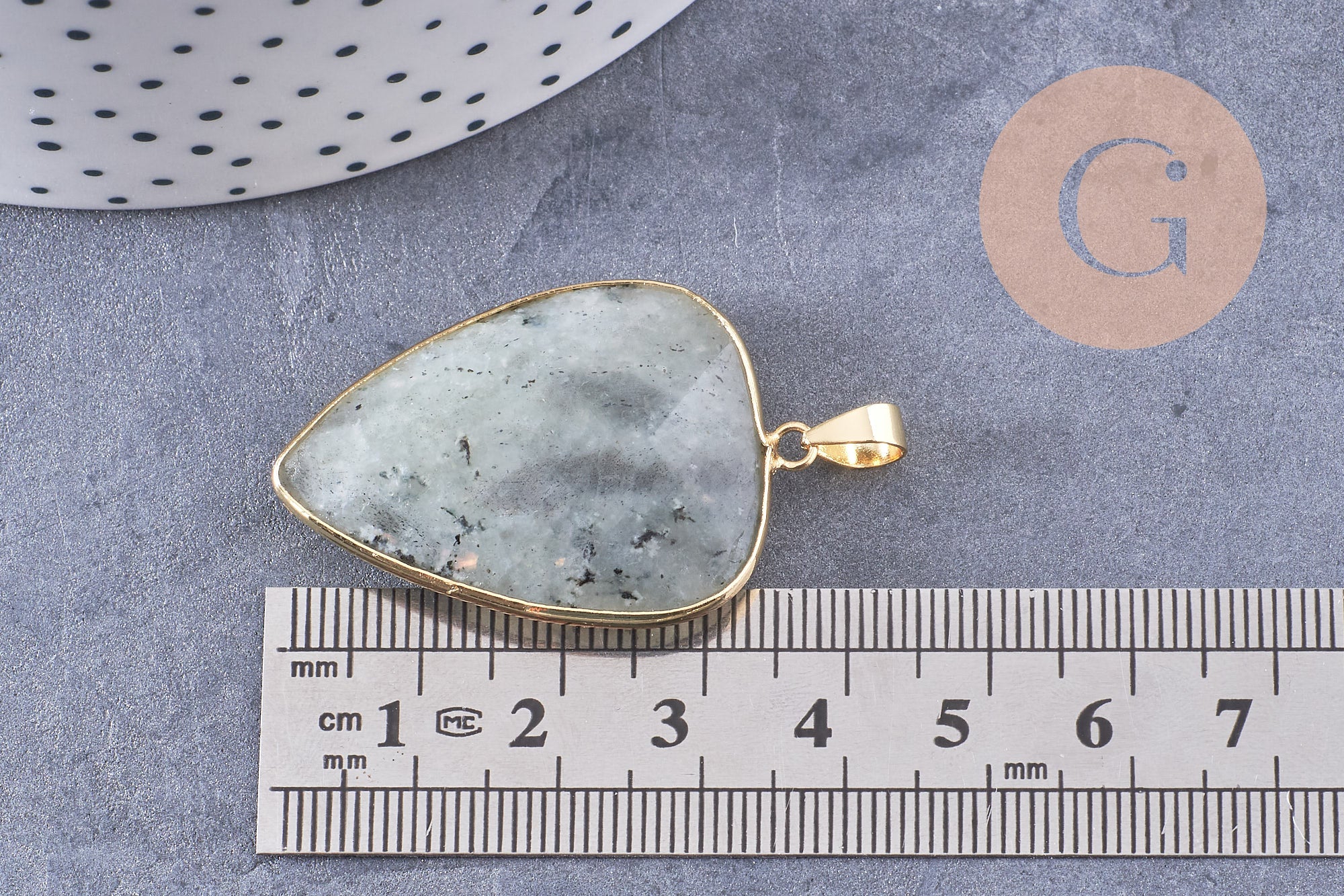 Gingerlily Pendentif ovale G2516 labradorite naturelle laiton doré 40mm