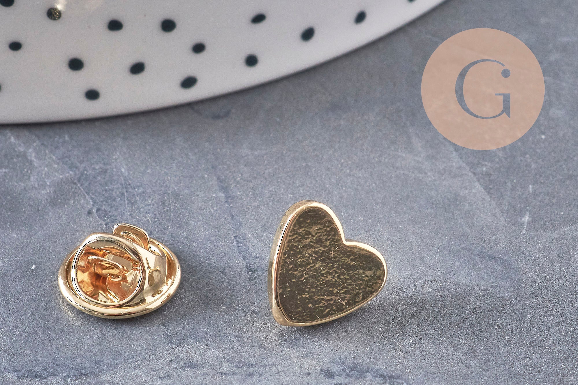 Gingerlily Broche pin's coeur laiton doré 11mm x1