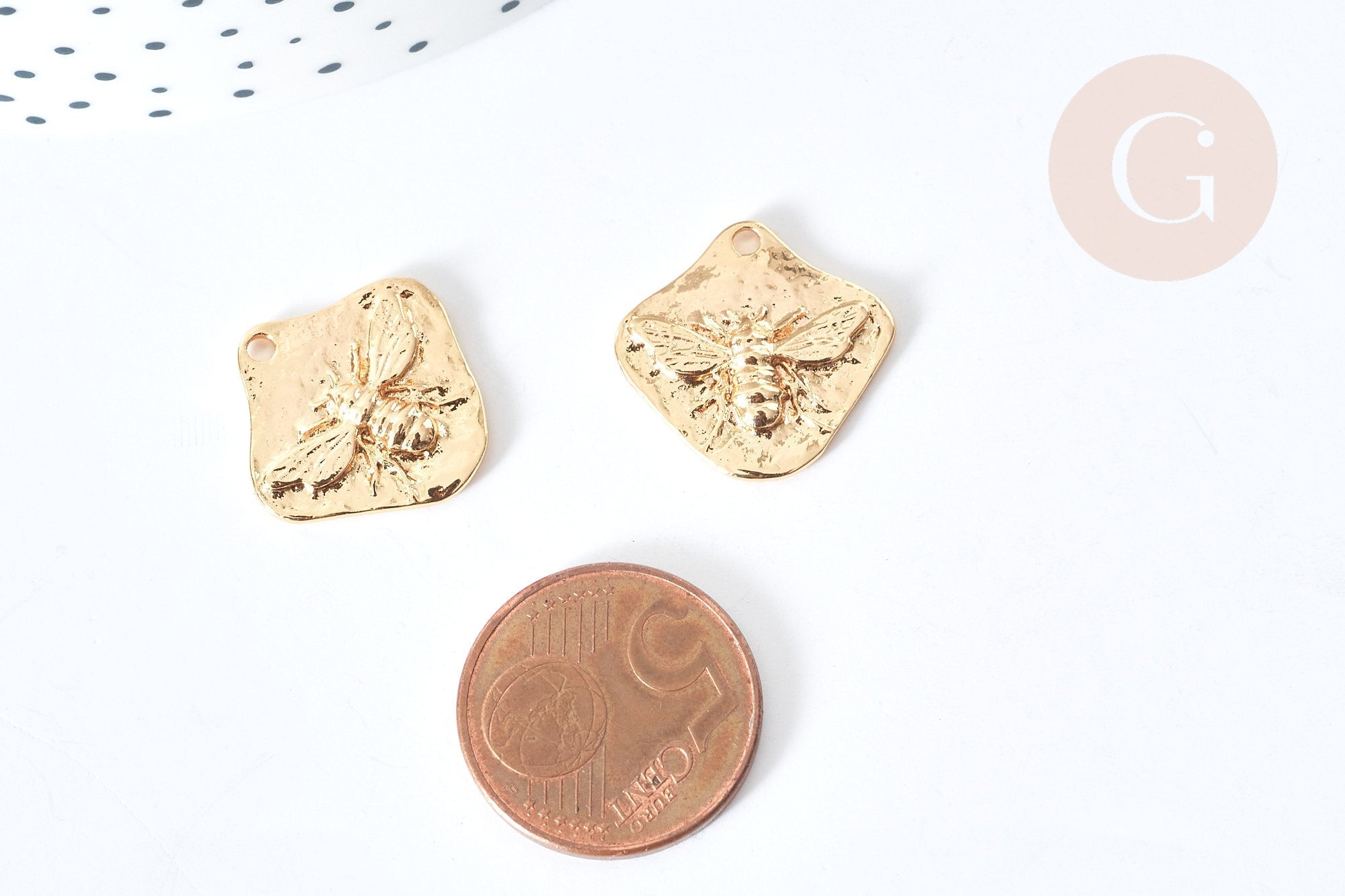 Gingerlily Pendentifs médaille abeille martelée doré 19,5mm