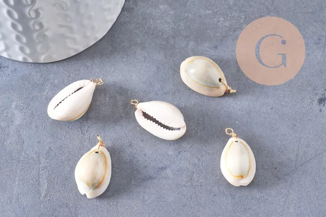 Gingerlily Pendentifs DIY G10319 cauri beige 24-32mm x2