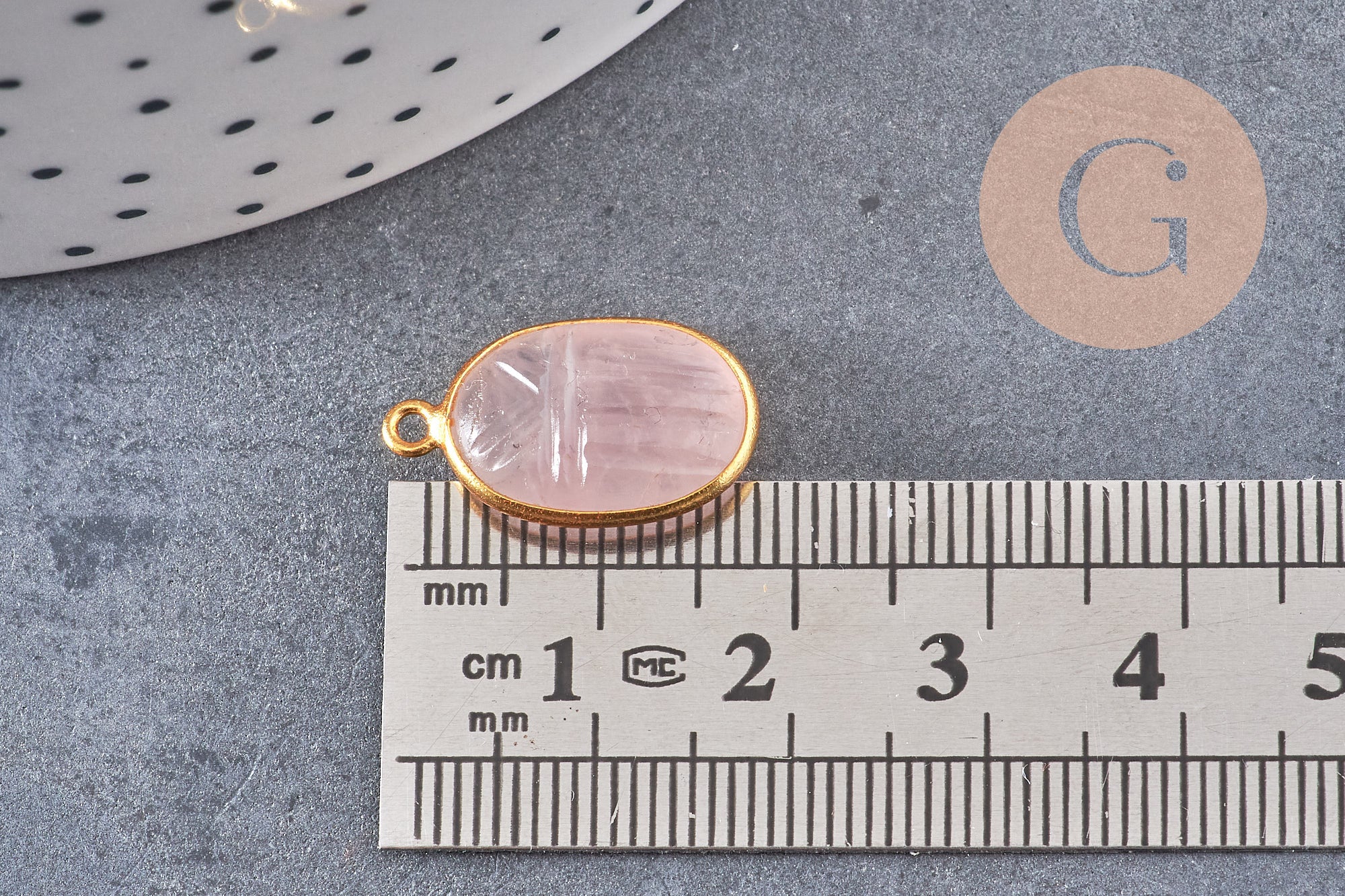 Gingerlily pendentif scarabée G10853 quartz rose 20mm doré