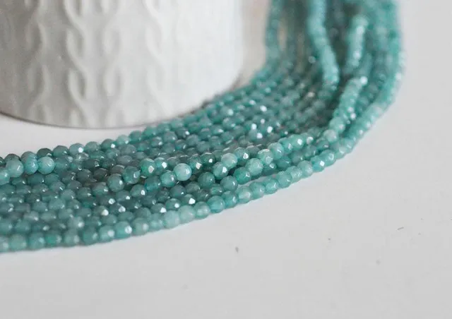 Gingerlily G1454 perle ronde jade vert 4 mm fil 90 perles