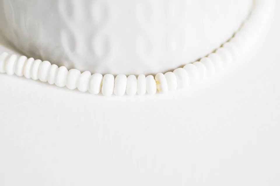 Gingerlily Perles rondes coquillage blanc naturel 5-6mm x170