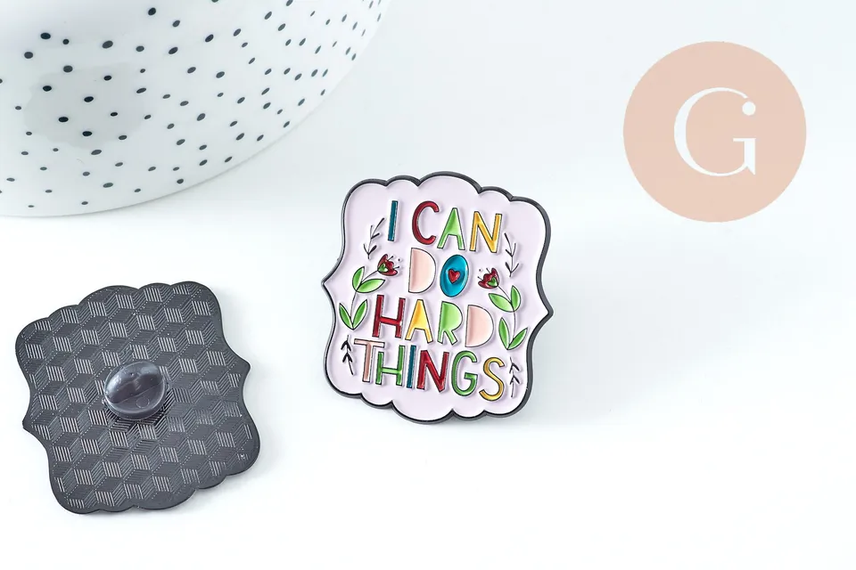Gingerlily Pin's G10749 broche I can do Hard Things 38mm