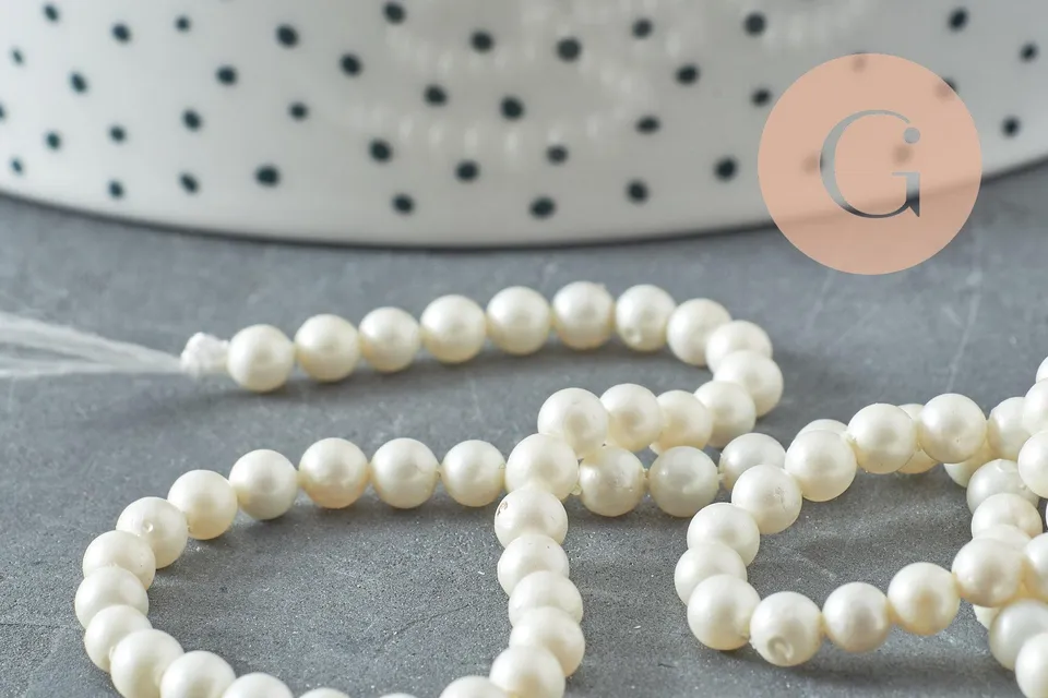 Gingerlily G10132 perles rondes nacre blanche 4mm fil 40cm