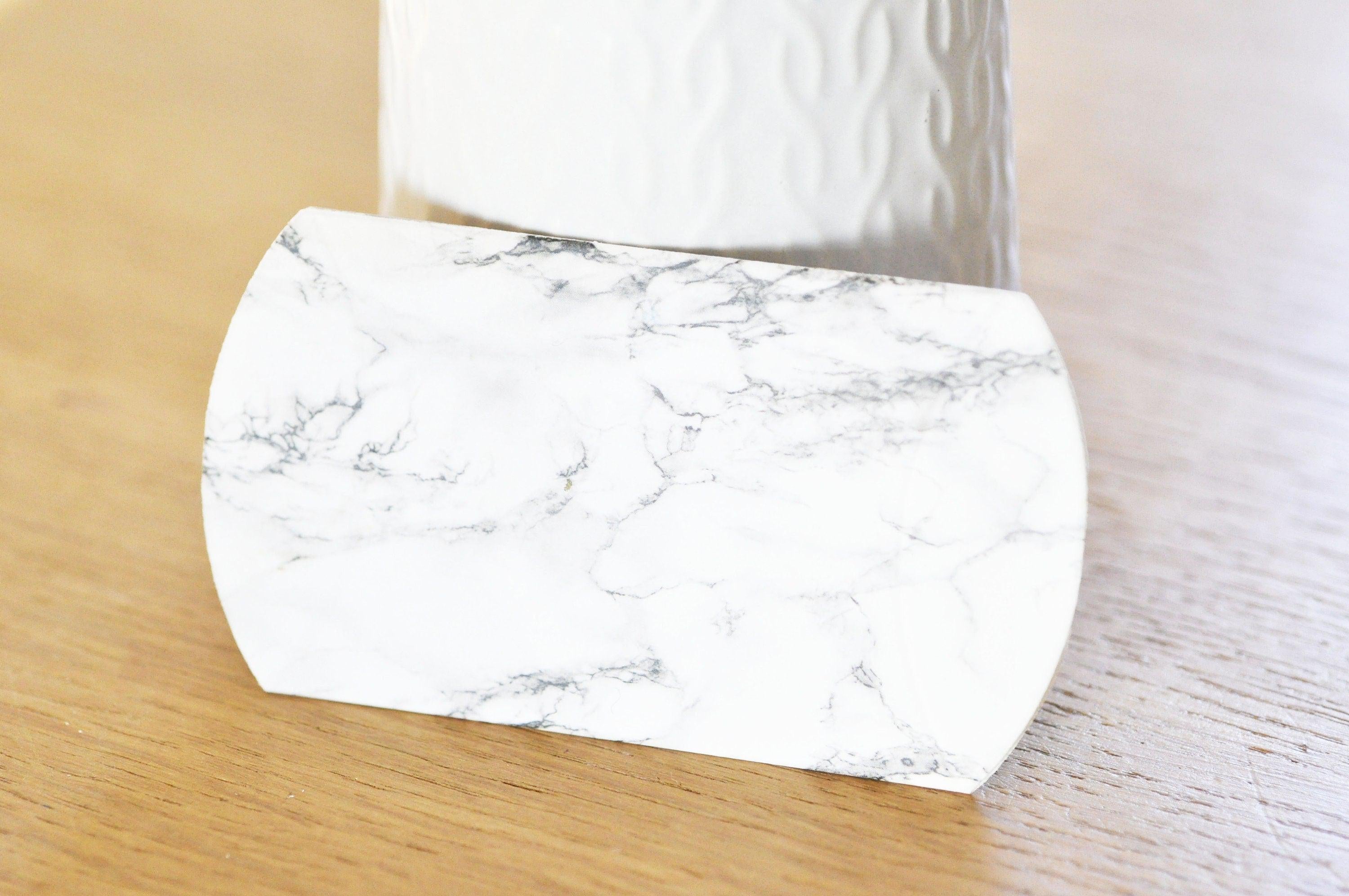 Gingerlily Accessoires G2944 pochette carton marbré blanc 9,5cm x10