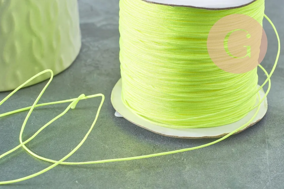 Gingerlily Fil de Jade Jaune Fluo Polyester 0,6mm 1m