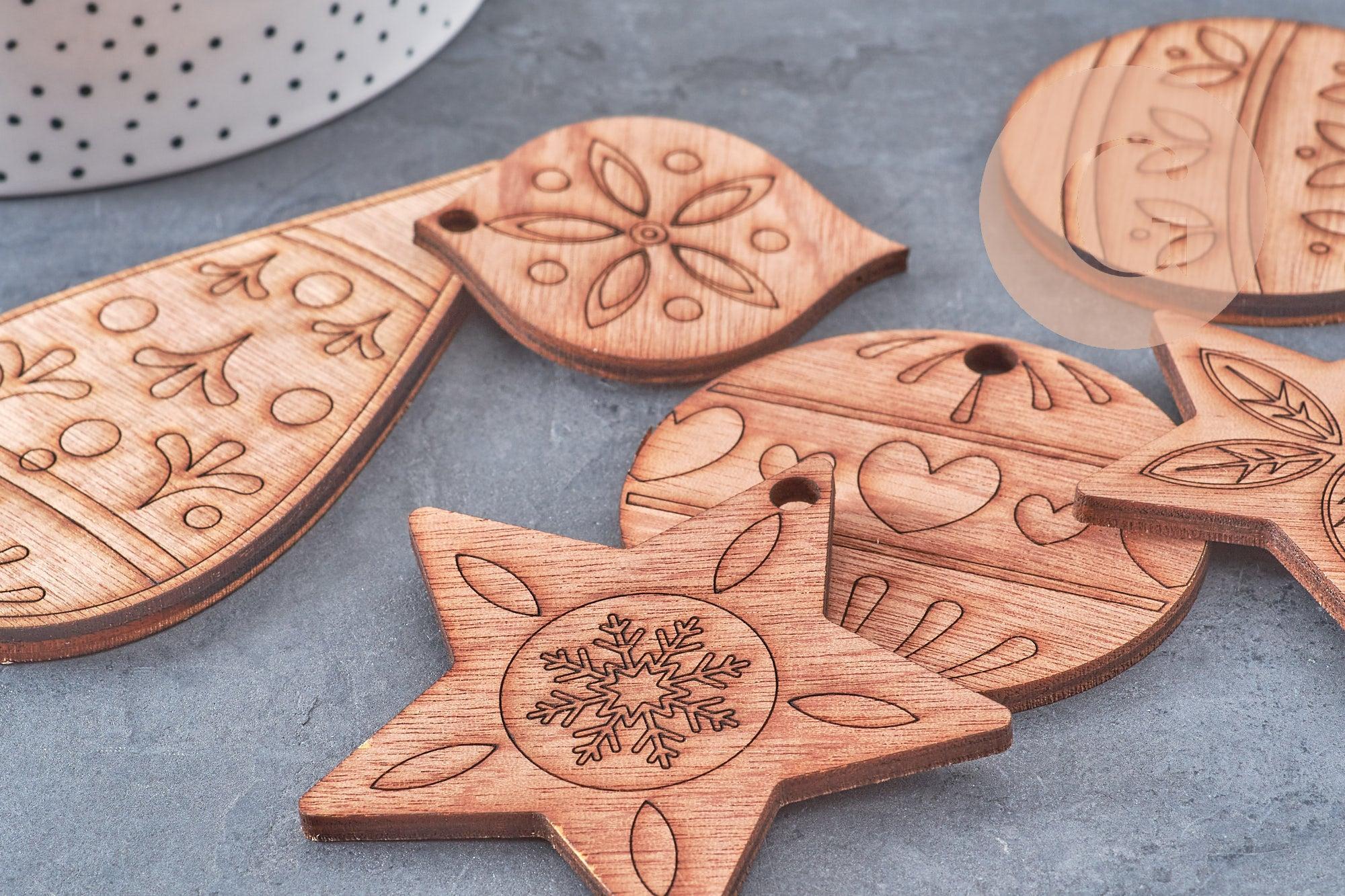 Gingerlily Kits G10919 kit déco sapin bois à peindre 8 motifs