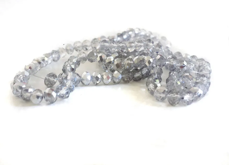 Gingerlily Perles verre G526 facettes gris irisé 5mm x50